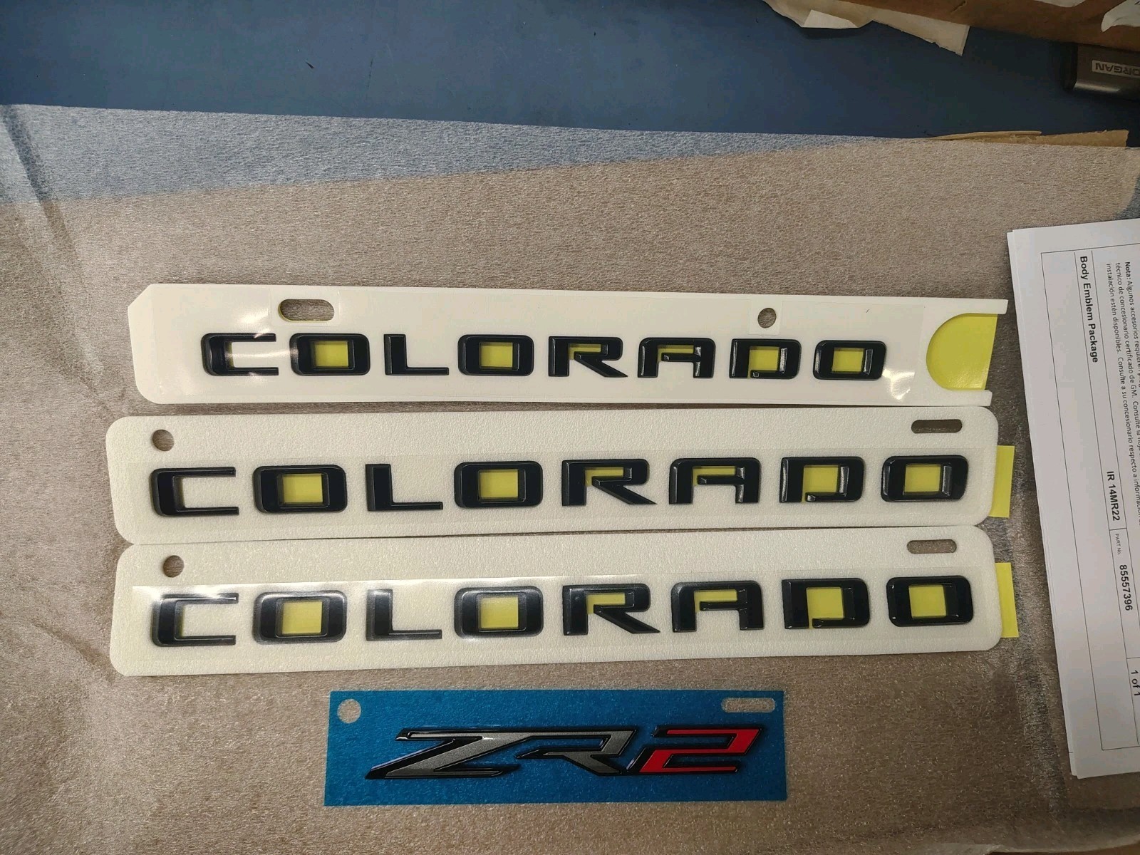 2023-2026 Chevrolet Colorado Emblems in Black GM OEM NEW 85019722