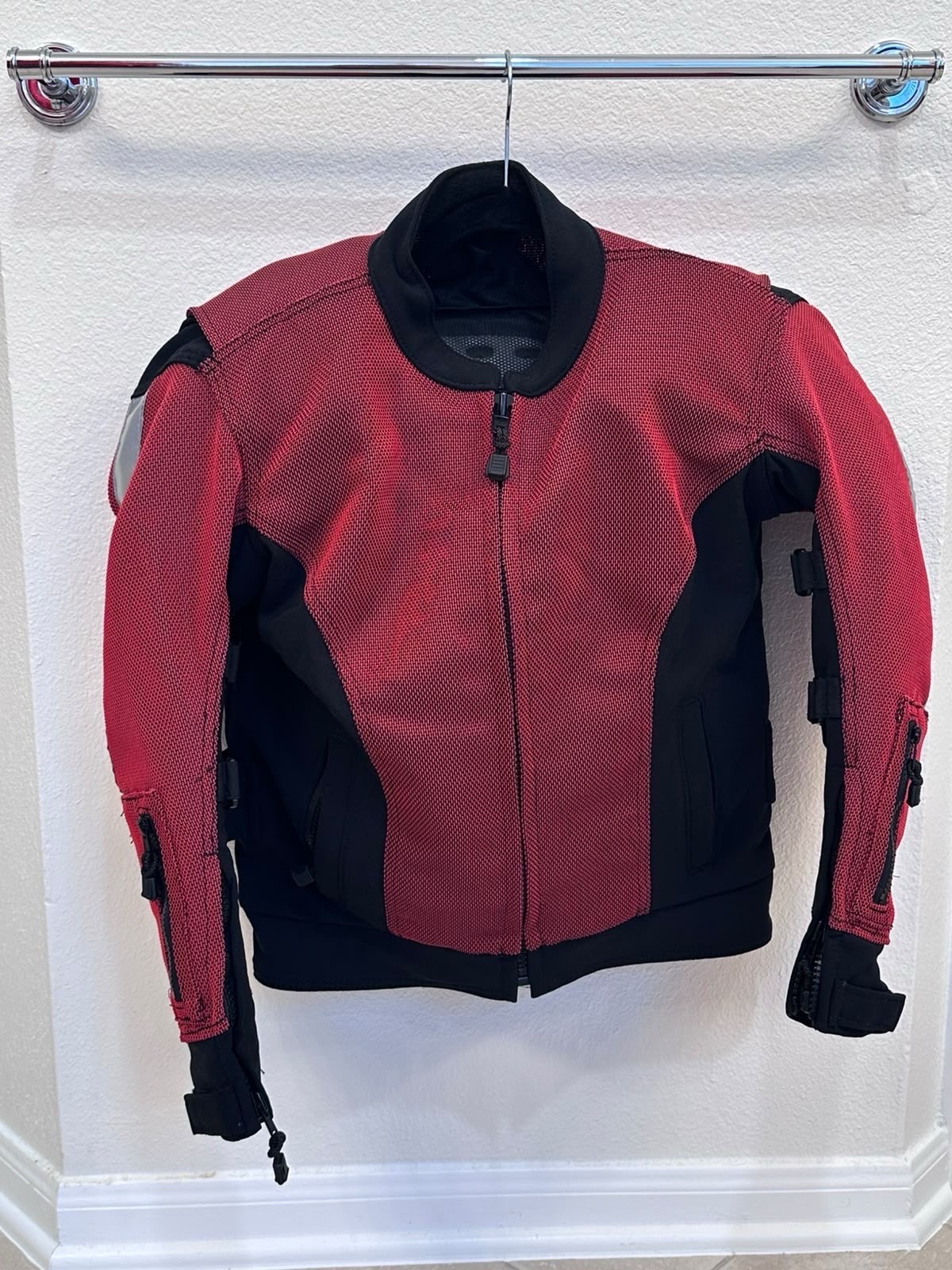 Women’s motoport/cycleport Motorcycle Jacket Size Small Full Armor Women’s motoport/cycleport Motorcycle Jacket Size Small Full Armor