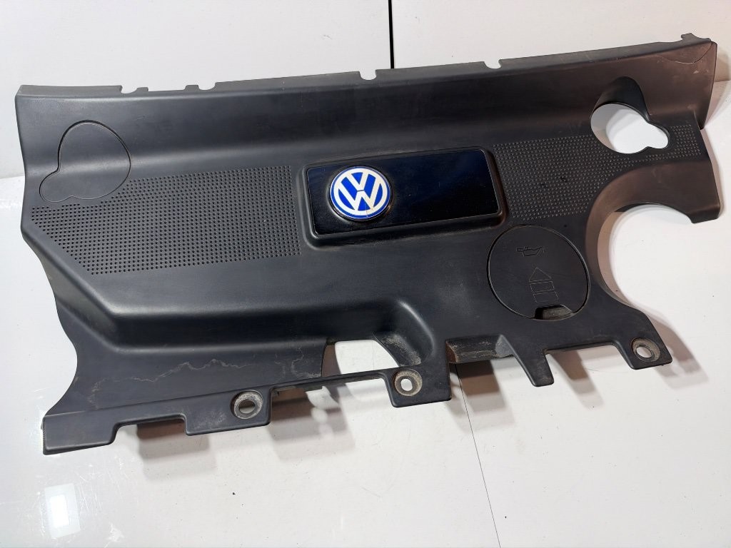 1996-2003 Volkswagen Eurovan Engine Cover Automatic 2.8L 7D0119435 7D0119512A 1996-2003 Volkswagen Eurovan Engine Cover Automatic 2.8L 7D0119435 7D0119512A