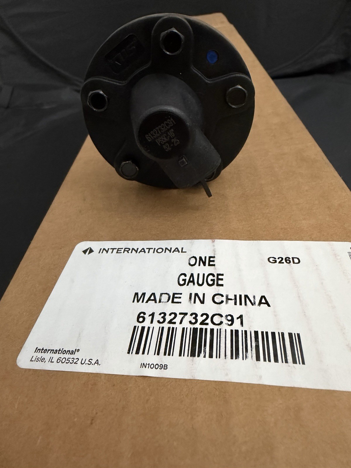 OEM International Navistar Fuel Sender Gauge 16” 6132732C91 33-240 Ohm NEW OEM International Navistar Fuel Sender Gauge 16” 6132732C91 33-240 Ohm NEW
