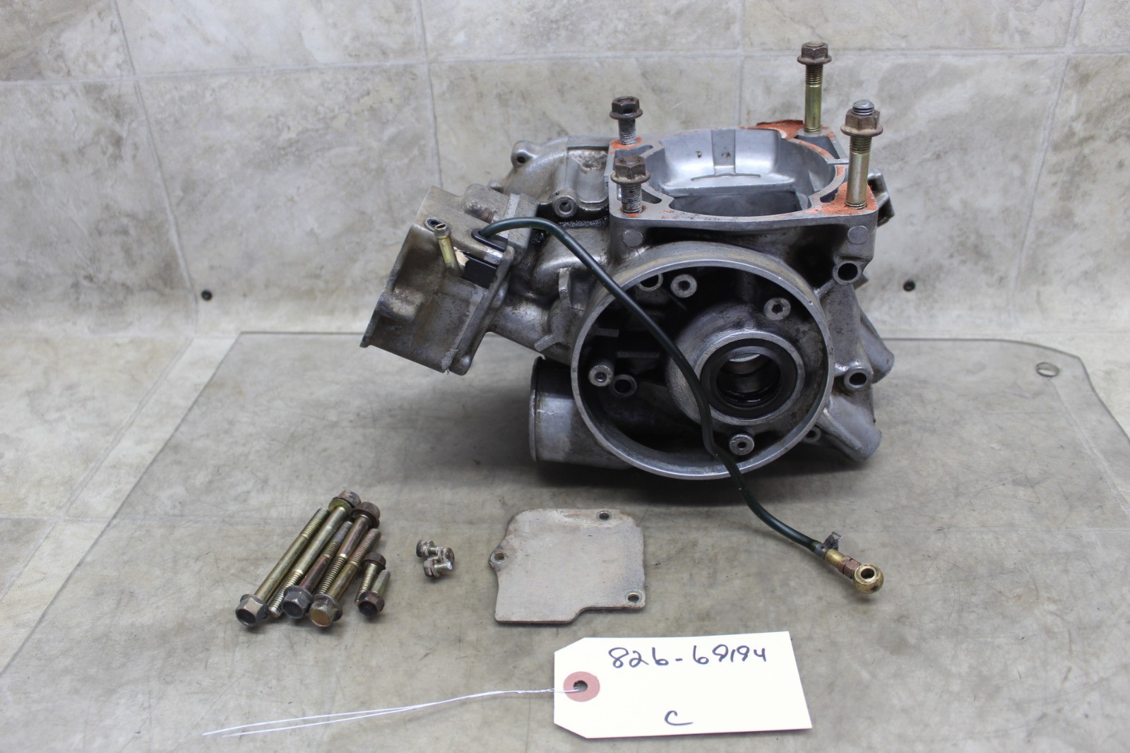 96-99 POLARIS XPLORER 400 OEM ENGINE MOTOR CRANKCASE CRANK CASES BLOCK