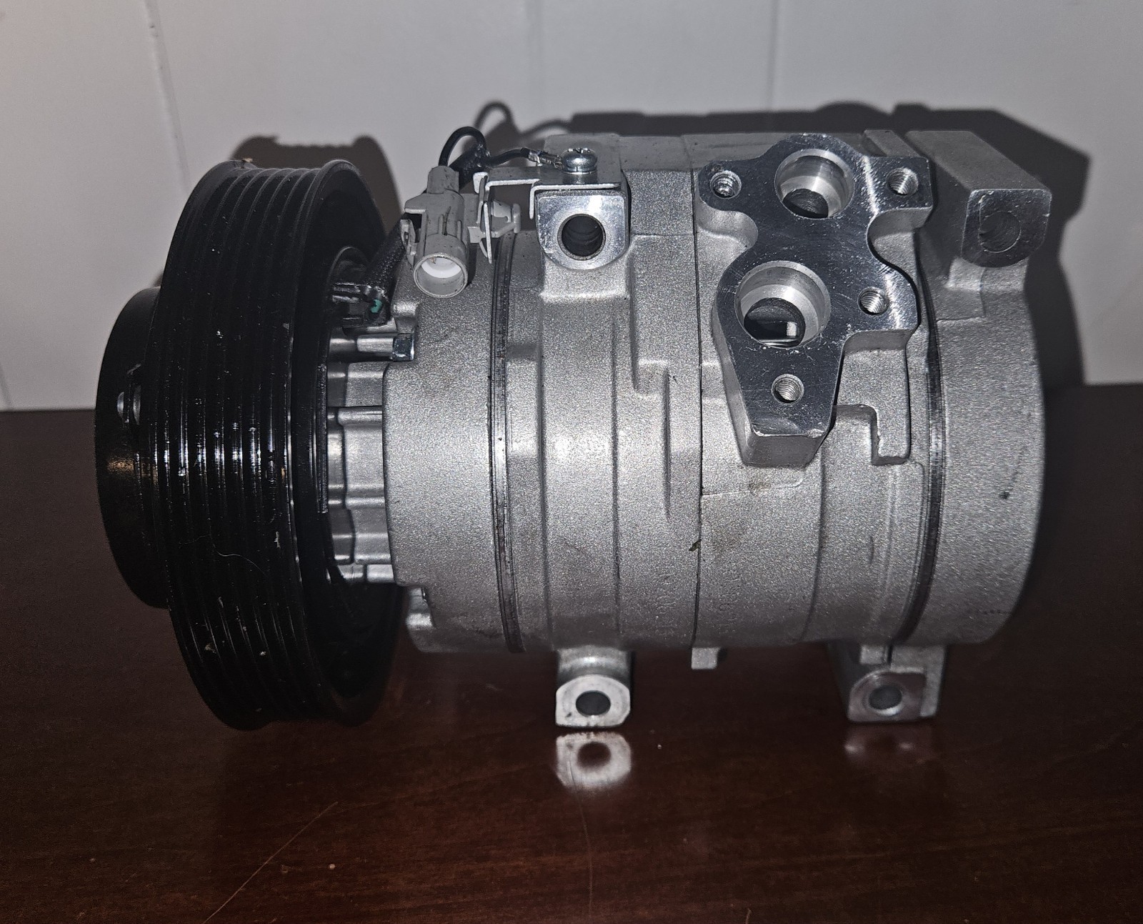 Denso 10S15C AC Compressor 6 Groove PV6 Heavy Duty Freightliner Cascadia