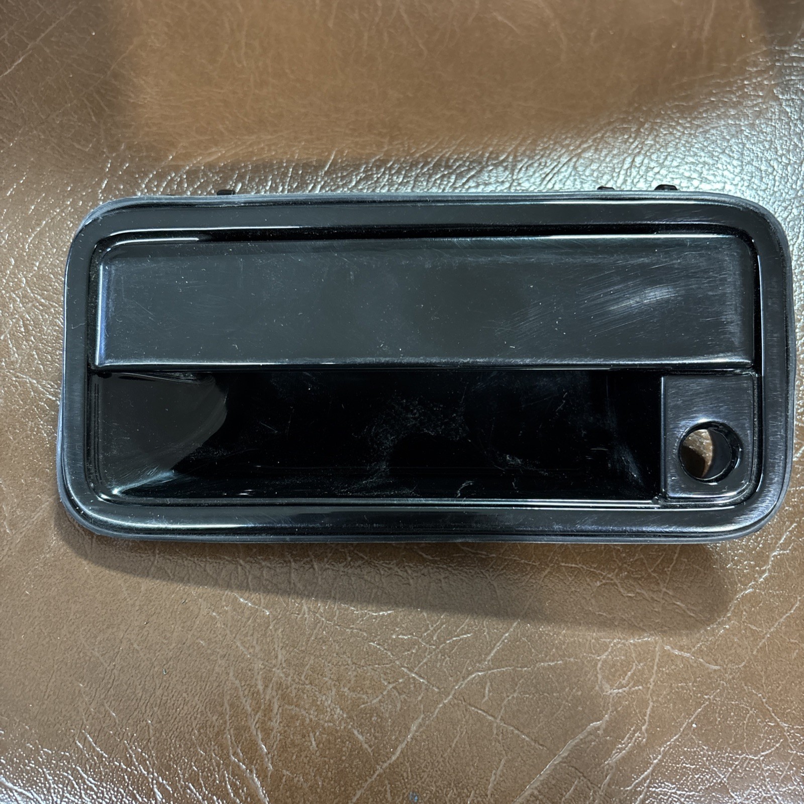 Genuine GM Driver Side Front Exterior Door Handle 15968163