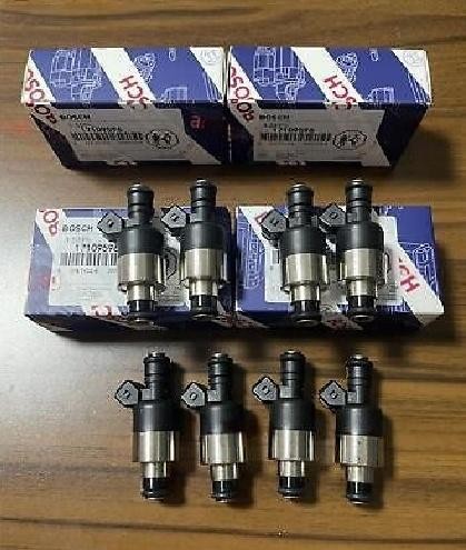 8X ORIGINAL BOSCH OEM FUEL INJECTORS 17109596 FOR 96-00 CHEVROLET GMC 7.4L V8