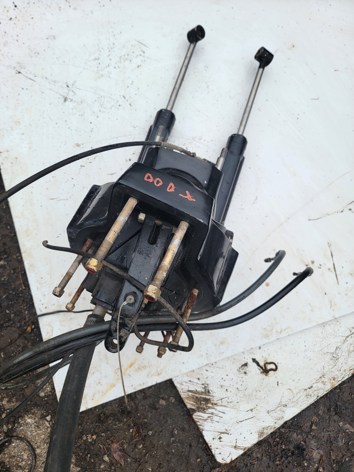 Mercruiser  Pre Alpha 1980 Gimbal and Rams