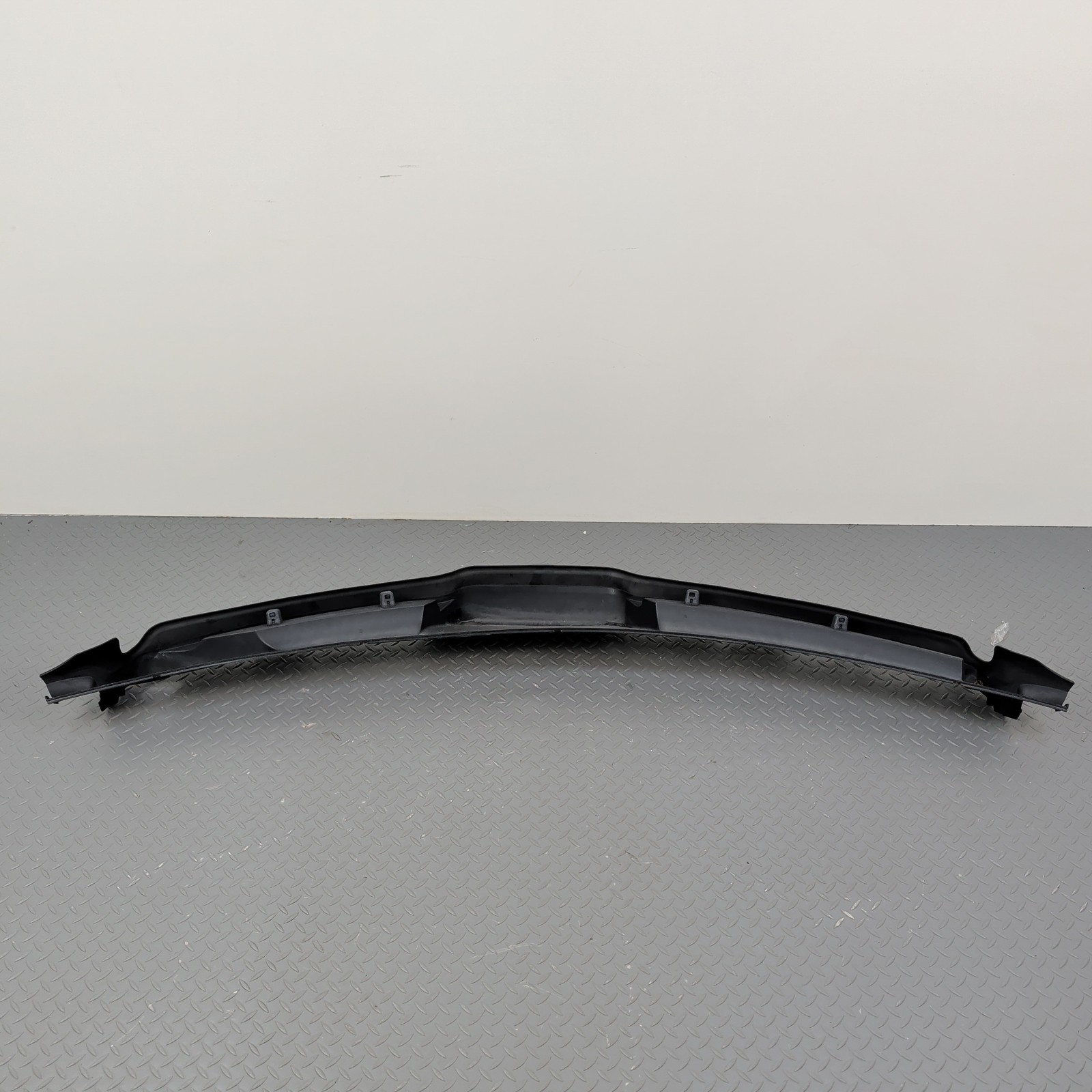 2012-2016 Mercedes-Benz GL-Class Windshield Wiper Cowl Panel Trim A16683000