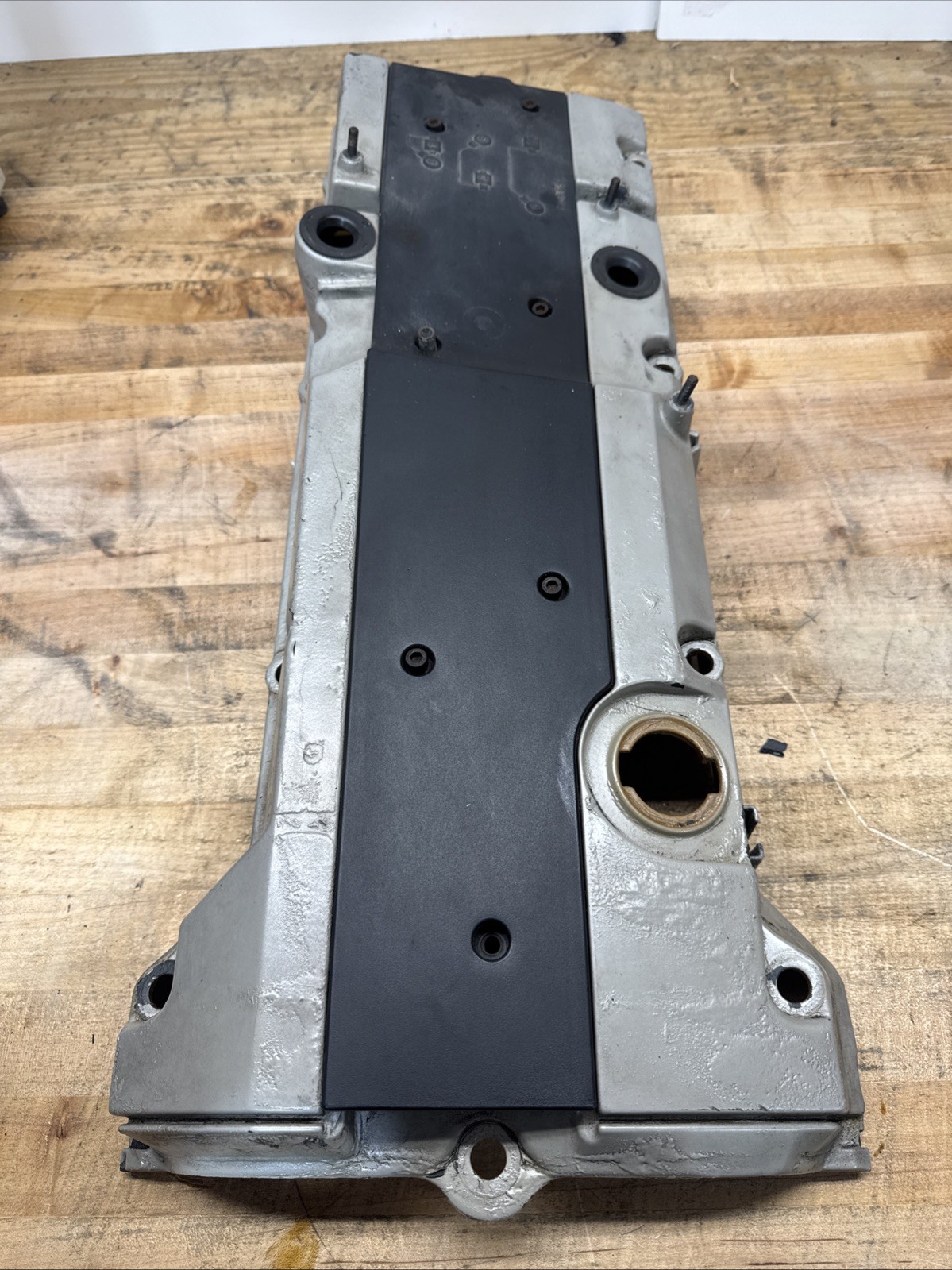 96-99 Mercedes R129 SL320 S320 M104 Engine Cylinder Head Cover a1040160705 OEM 96-99 Mercedes R129 SL320 S320 M104 Engine Cylinder Head Cover a1040160705 OEM