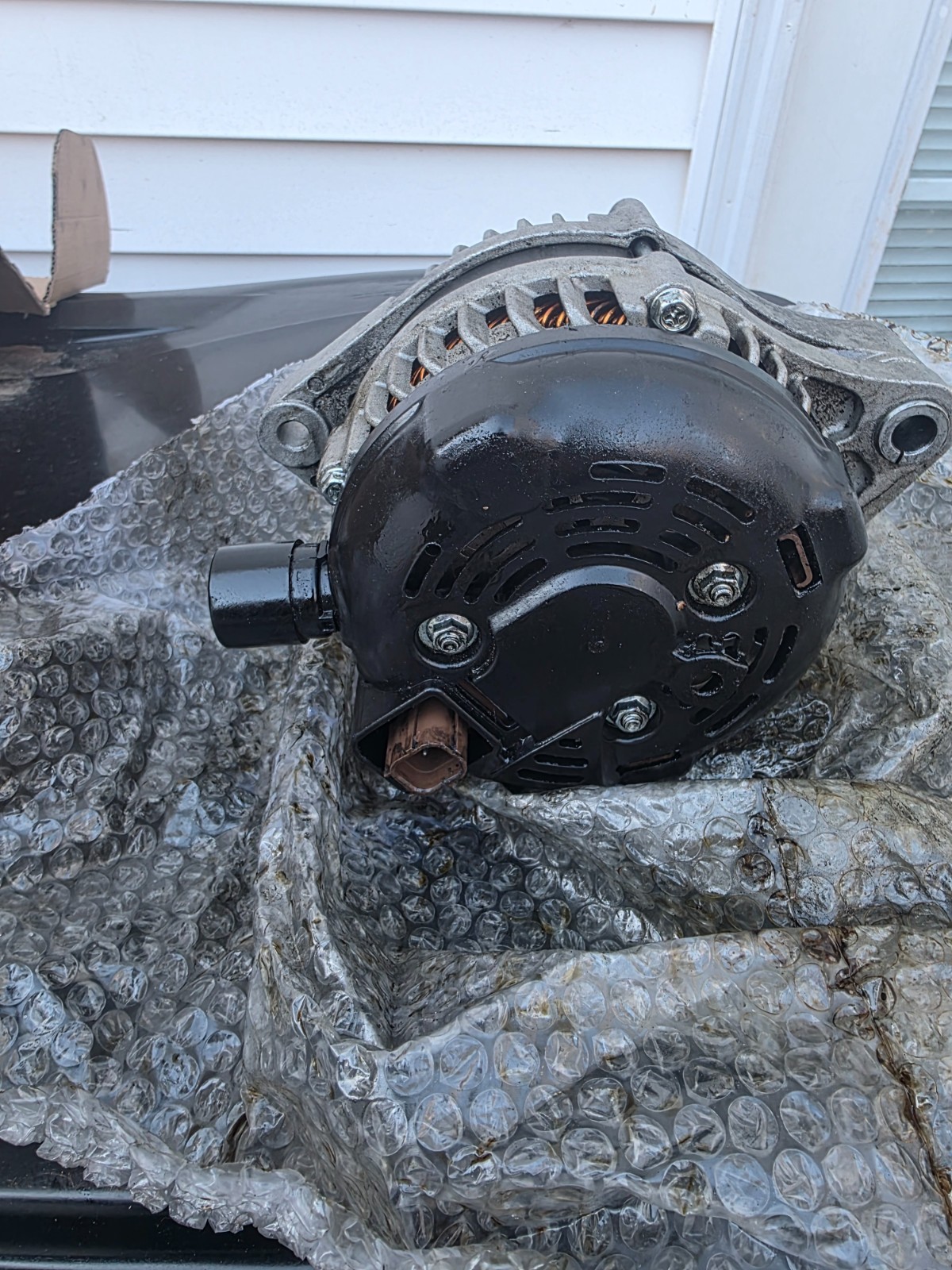 I\'m not sure which year models it will fit but it is pretty much  universal part
