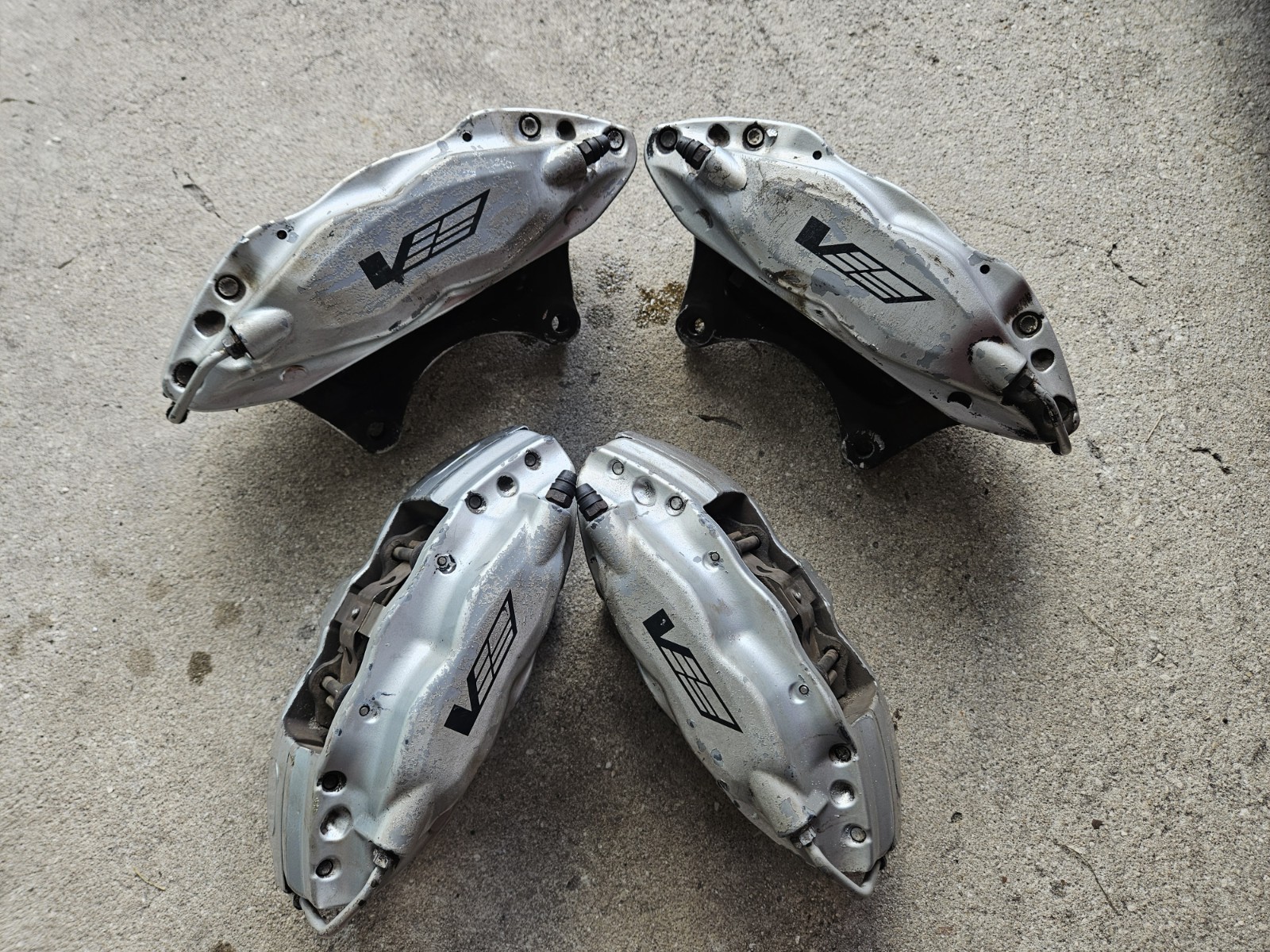 🛑 04-07 CADILLAC CTS V 4 PISTON FRONT / REAR BREMBO CALIPER SET Factory OEM 🛑 04-07 CADILLAC CTS V 4 PISTON FRONT / REAR BREMBO CALIPER SET Factory OEM