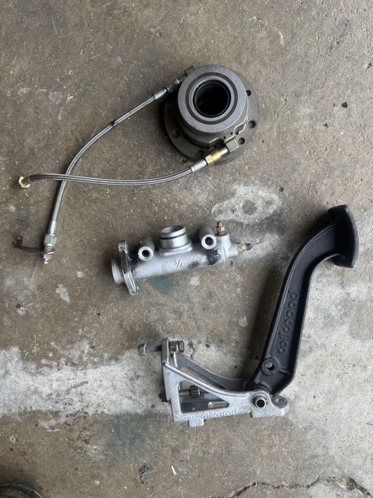 Wilwood Clutch Master Cylinder And Hydraulic Throw Out Bearing Wilwood Clutch Master Cylinder And Hydraulic Throw Out Bearing