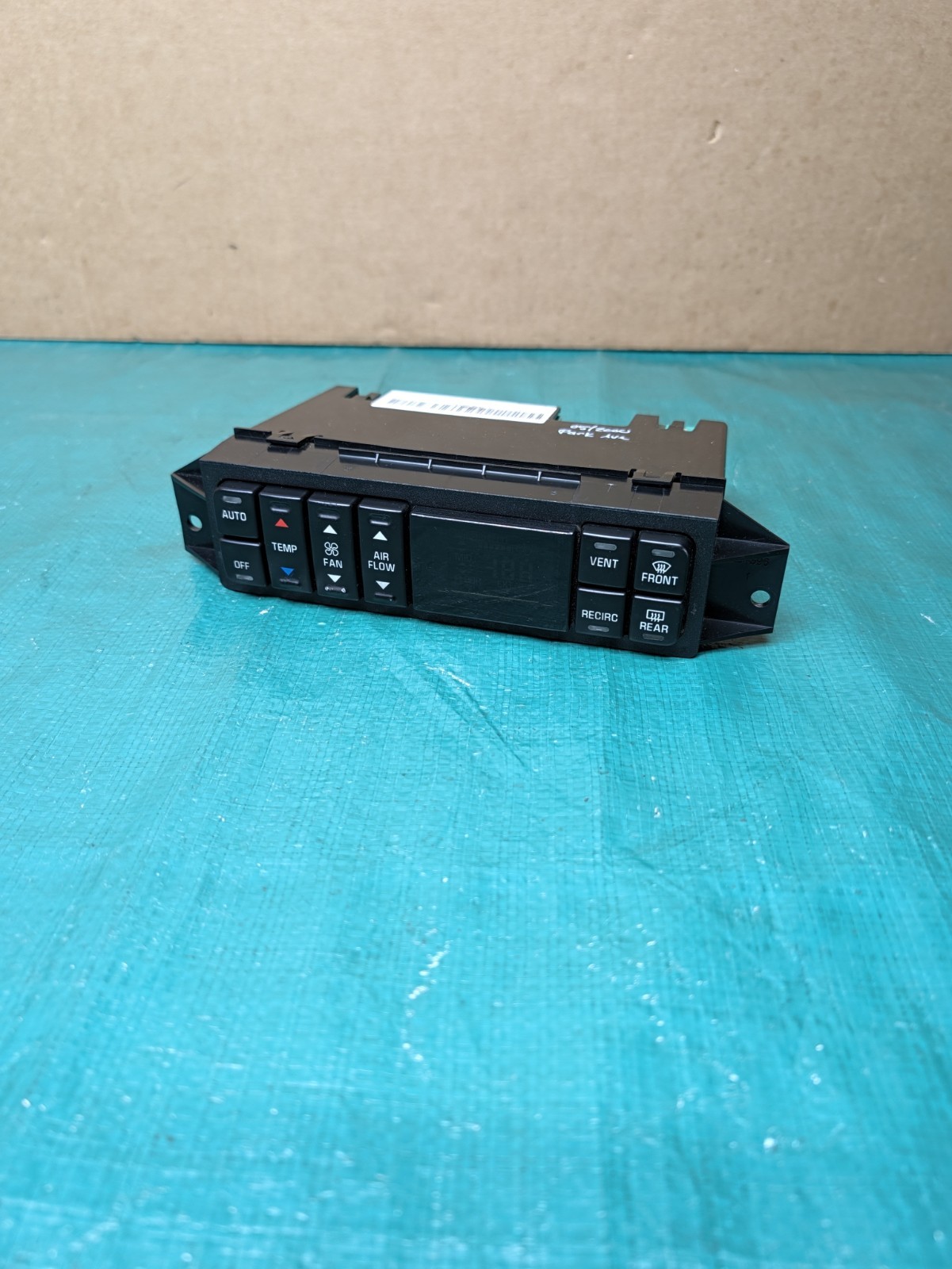 1997-2005 Buick Park Ave A/C Air Hear Climate Control Panel OEM 16202304