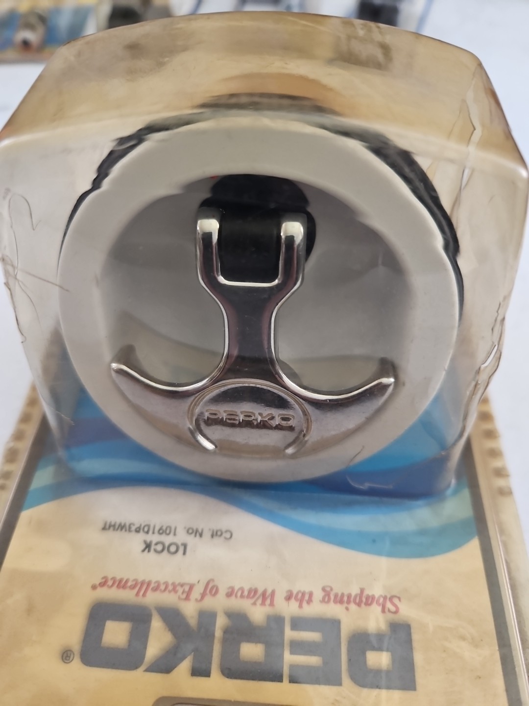 Genuine Perko Flush Lock-White 1091DP3WHT NOS OEM BA22 Genuine Perko Flush Lock-White 1091DP3WHT NOS OEM BA22