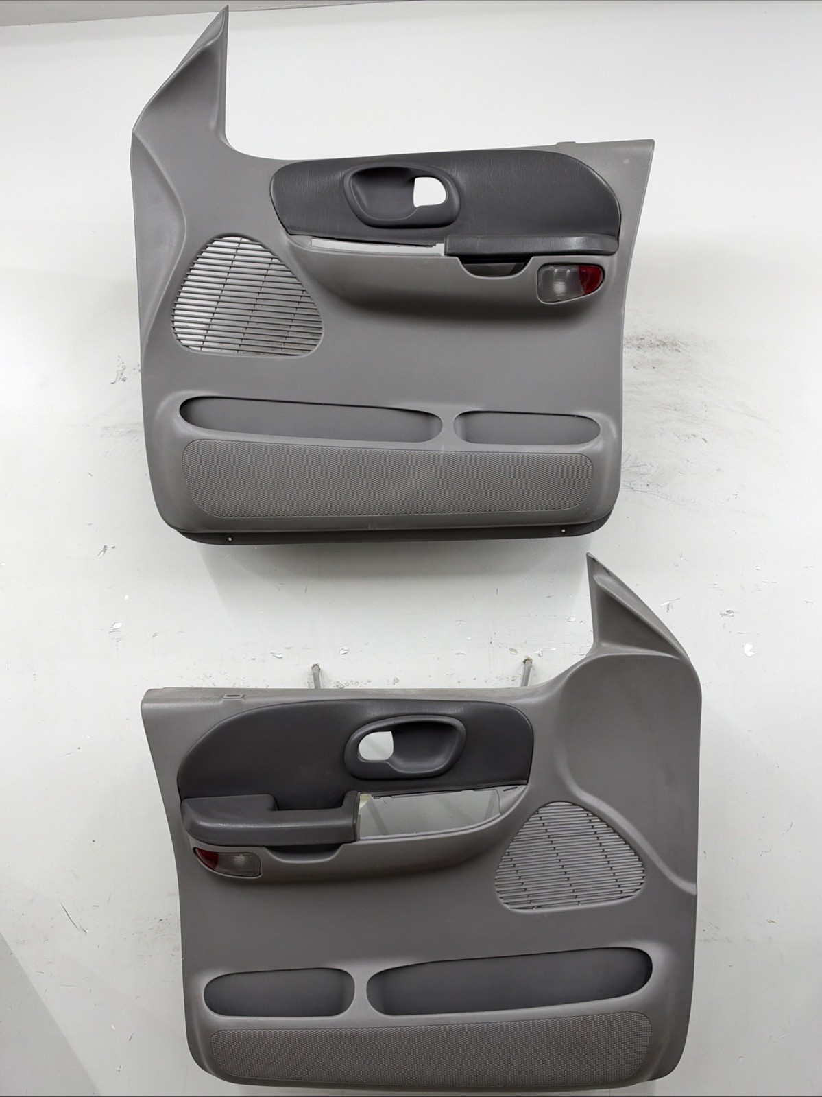 99-03 Ford F-150 F150 Crew Cab OEM Driver & Passenger Door Panels Power Gray