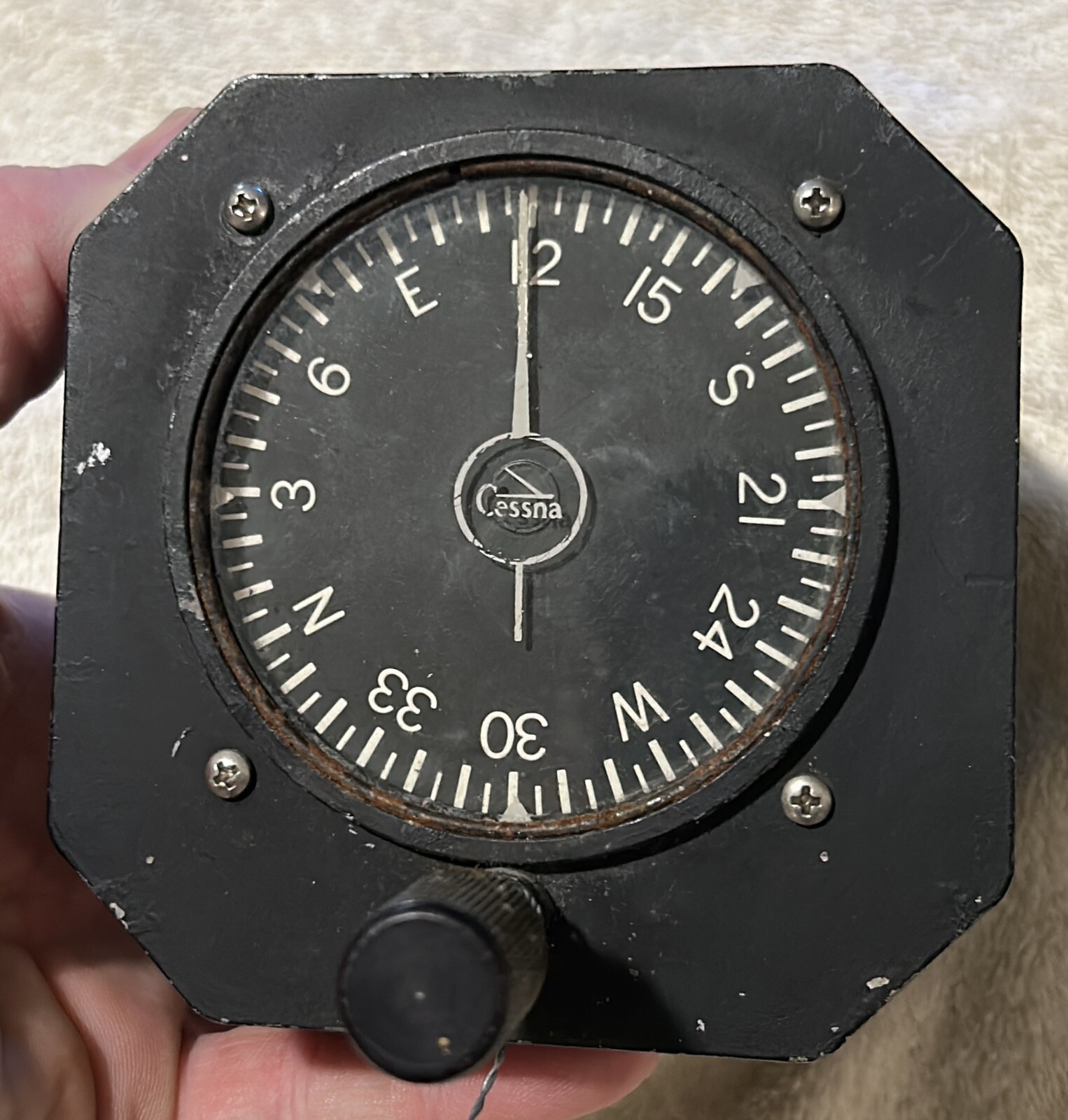 C661002-0201, RCA10-J-3965-02, Cessna R.C. Allen Vacuum Directional Gyro