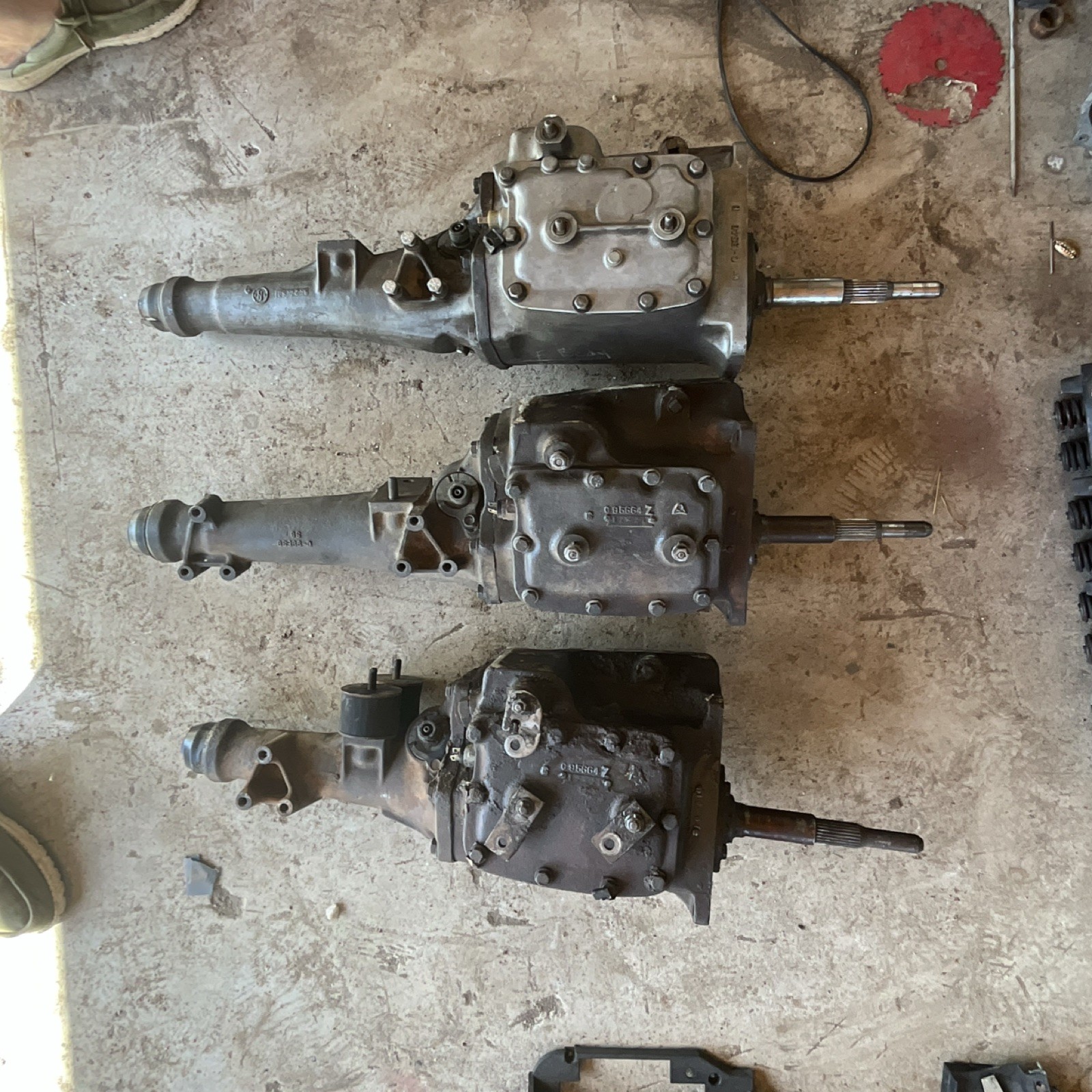   Mopar 4 Speed Transmission 23 Spline A-833 B-Body Charger Roadrunner Superbee