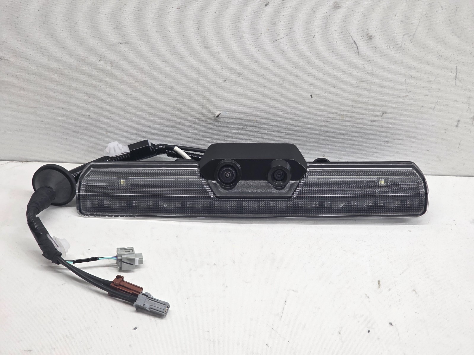 2024 25 26 TOYOTA TACOMA CENTER ROOF THIRD BRAKE STOP LIGHT CAMERA 81006-ak030 2024 25 26 TOYOTA TACOMA CENTER ROOF THIRD BRAKE STOP LIGHT CAMERA 81006-ak030