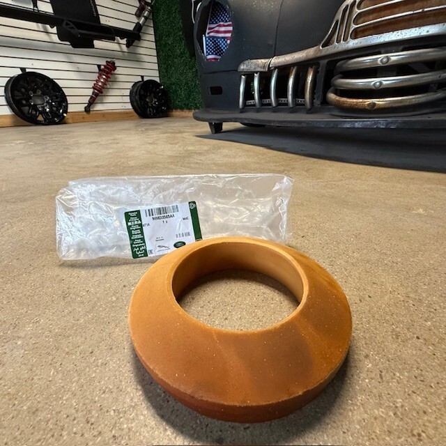 (1) Genuine Jaguar Spring Upper Insulator MMD3565AA (1) Genuine Jaguar Spring Upper Insulator MMD3565AA