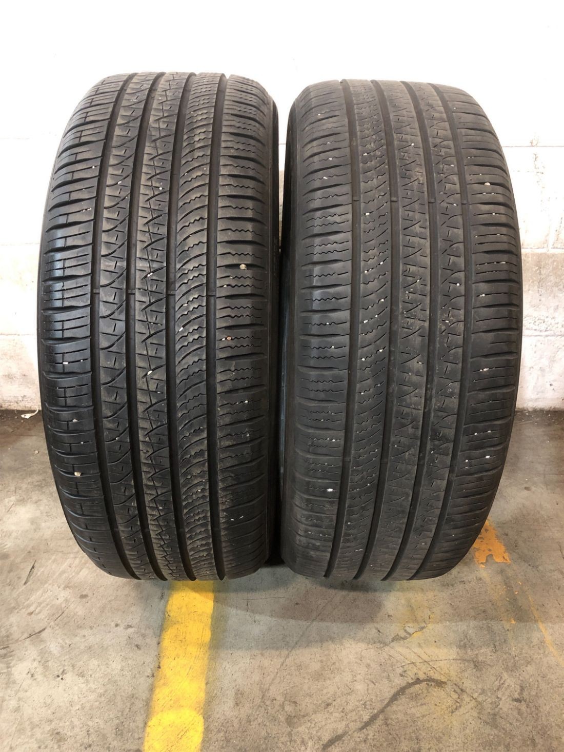 2x P235/50R20 Pirelli Scorpion Zero A/S (J LR) 7/32 104 W Used Tires 2355020