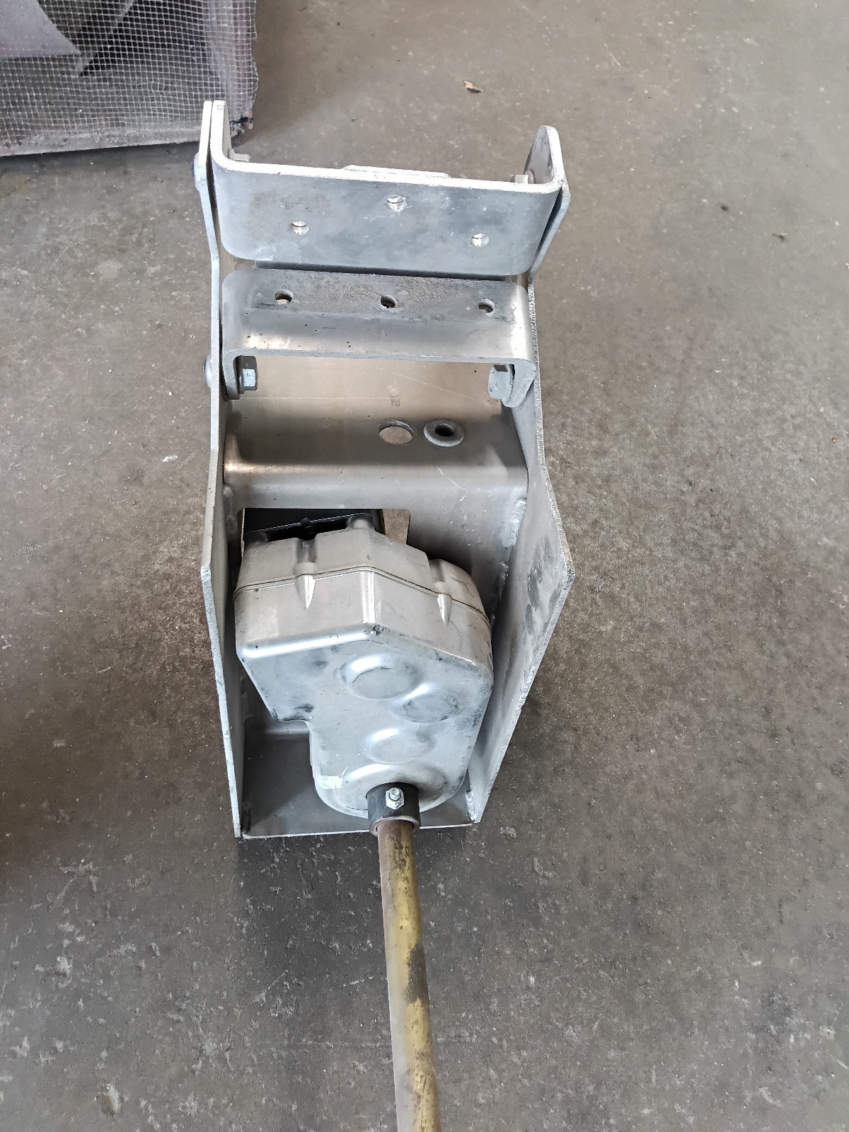 Electric hopper trap door motor/mount assembly timpte wilson cornhusker thunder Electric hopper trap door motor/mount assembly timpte wilson cornhusker thunder