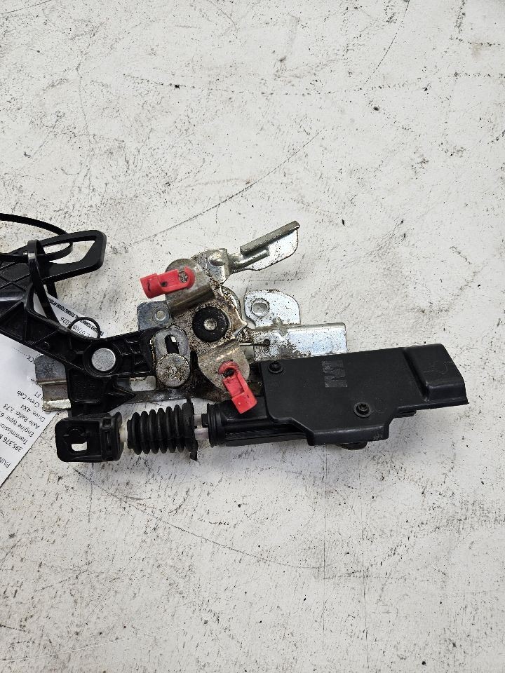 2013-18 RAM 1500 2500 3500 Power Tailgate Lock Latch Actuator OEM 68093354AD