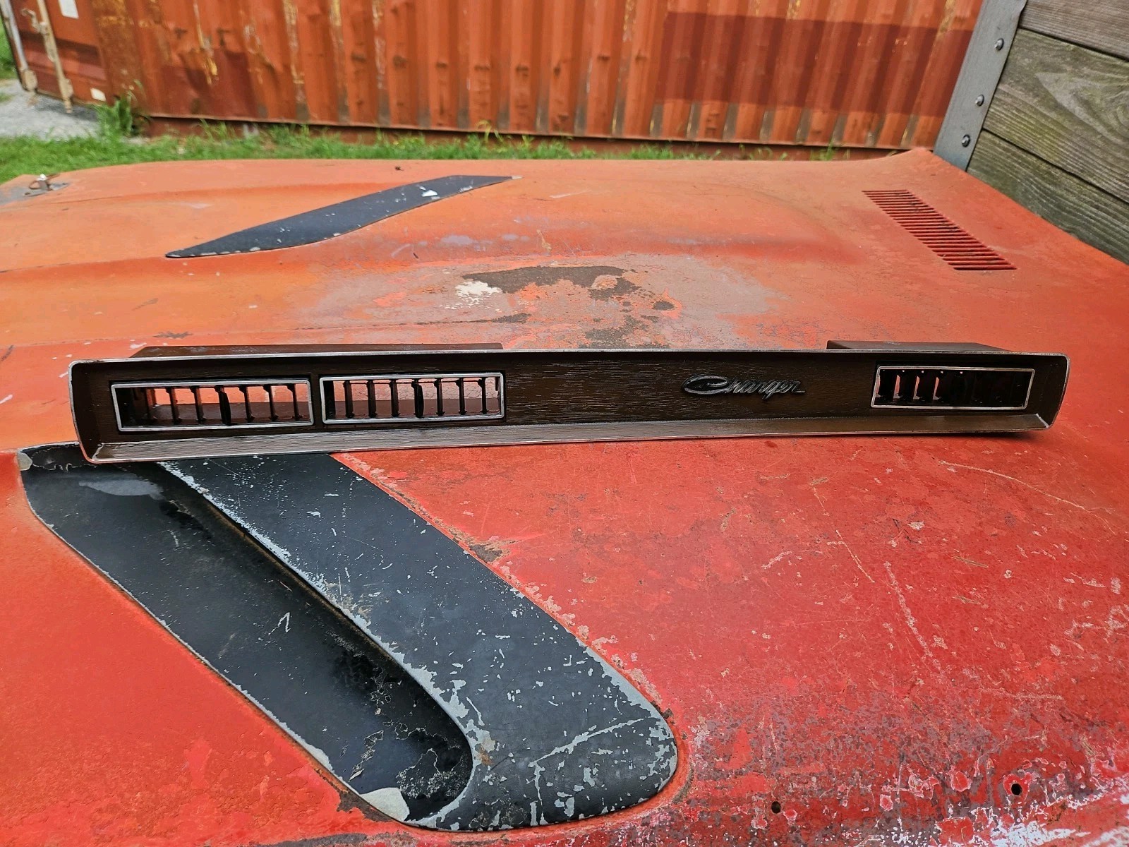 1971-1974 DODGE CHARGER B BODY MOPAR A/C PASS DASH WOODGRAIN INSERT OEM 1971-1974 DODGE CHARGER B BODY MOPAR A/C PASS DASH WOODGRAIN INSERT OEM
