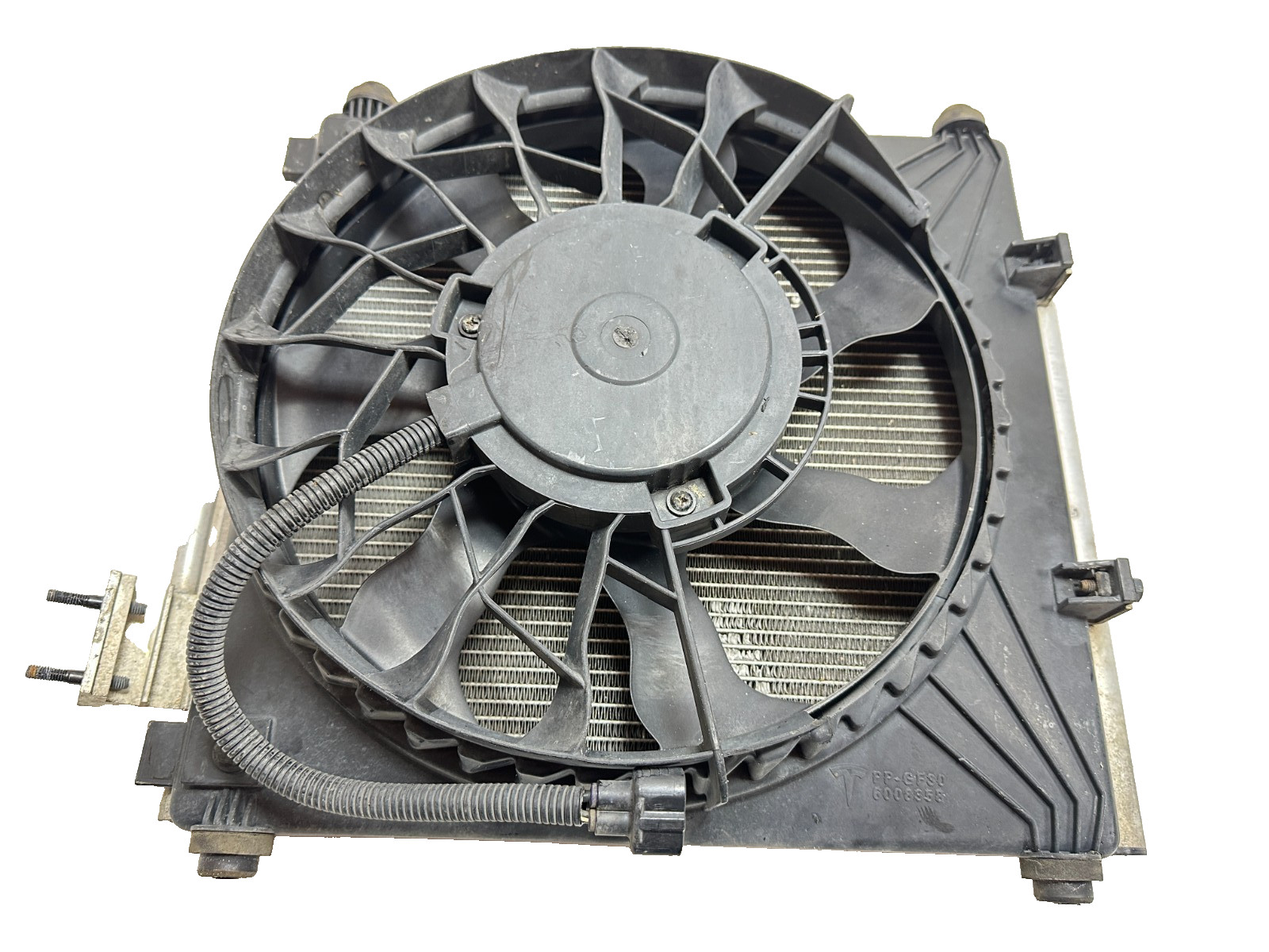 đź’ŽOEM 2012-2020 Model S Right Air Conditioner Radiator Core + Fan 6008357-00-B đź’ŽOEM 2012-2020 Model S Right Air Conditioner Radiator Core + Fan 6008357-00-B