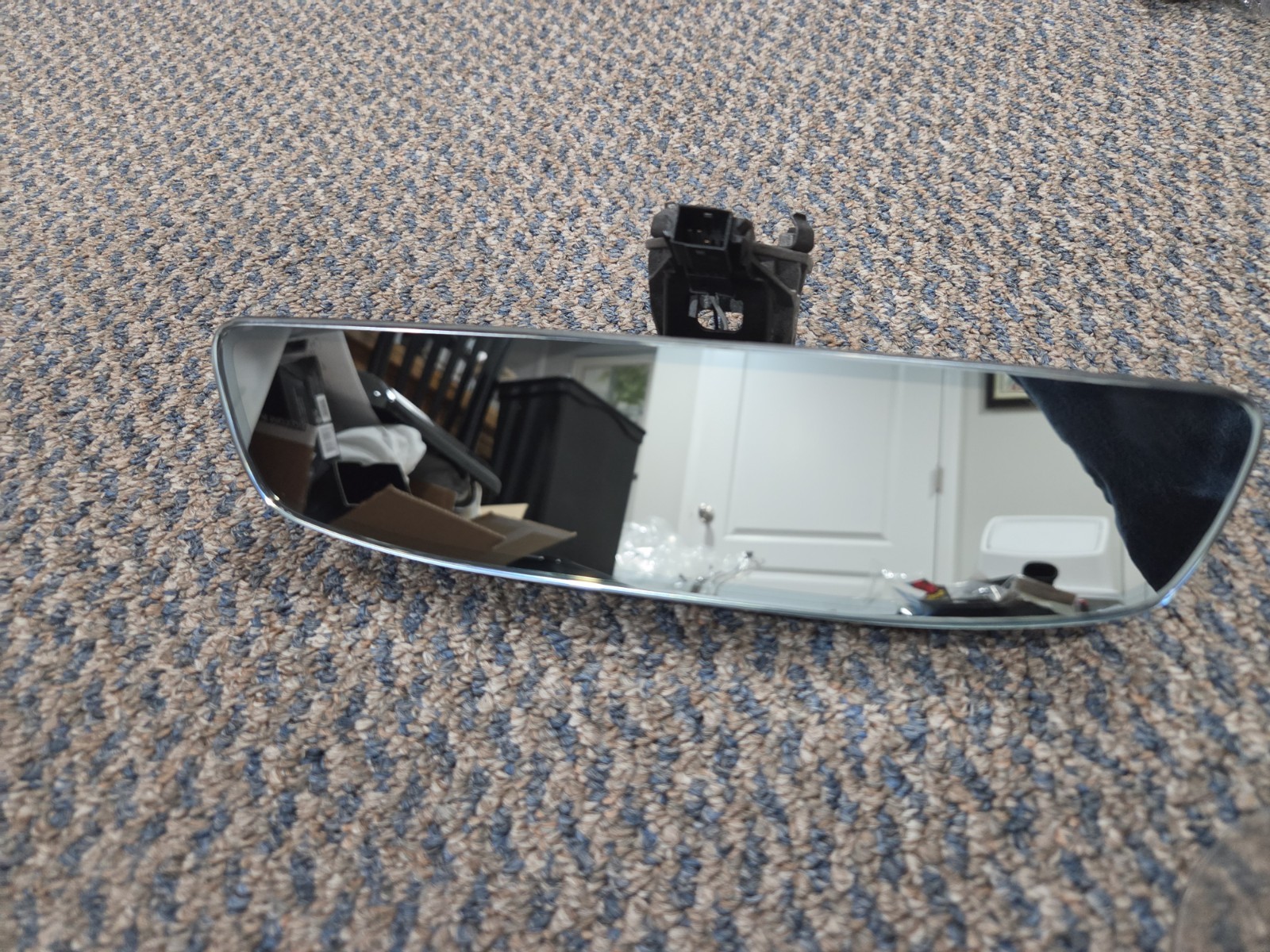 2018-2024 VW - REAR VIEW Mirror W/ Homelink & AUTO DIM 000072548B