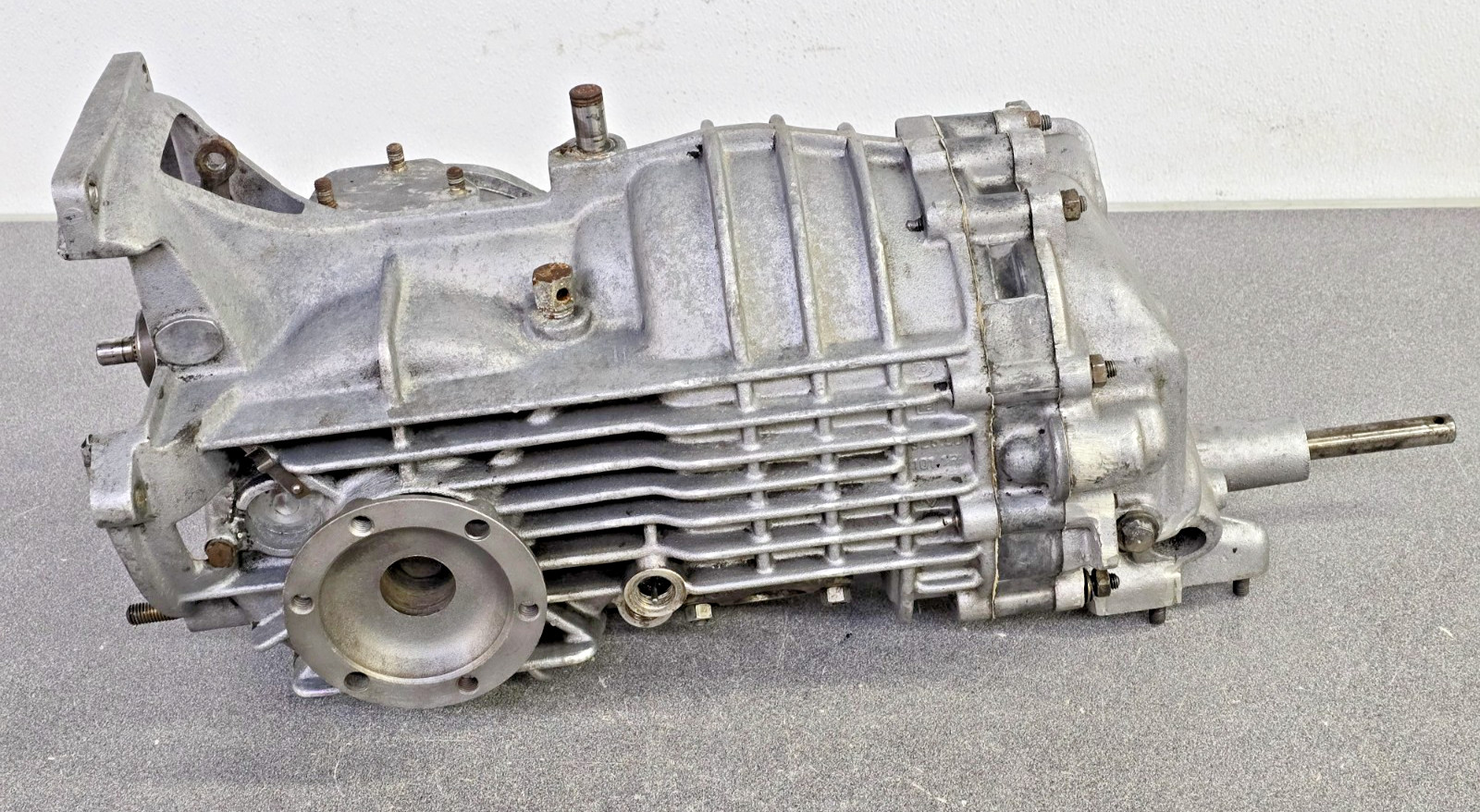 NICE USED ORIGINAL 1977 PORSCHE 911E 925 SPORTOMATIC TRANSMISSION 925/16 7671170