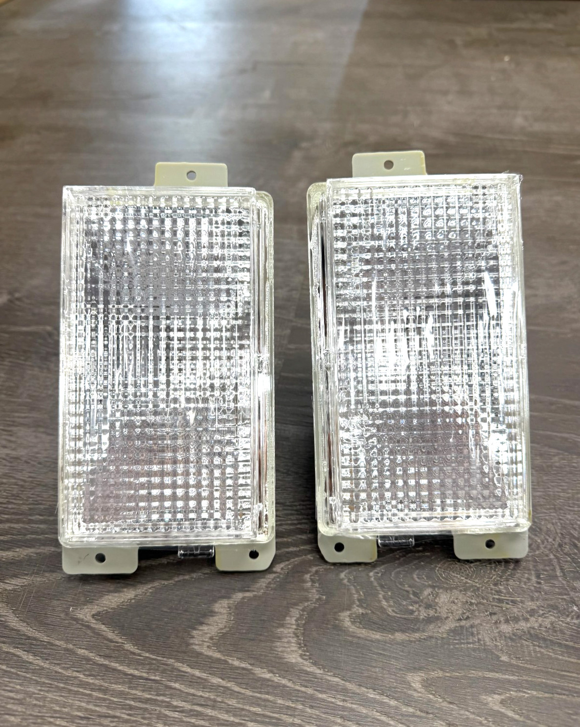 1980-1981 El Camino Malibu Caballero Turn Signal Parking Light Assembly Pair
