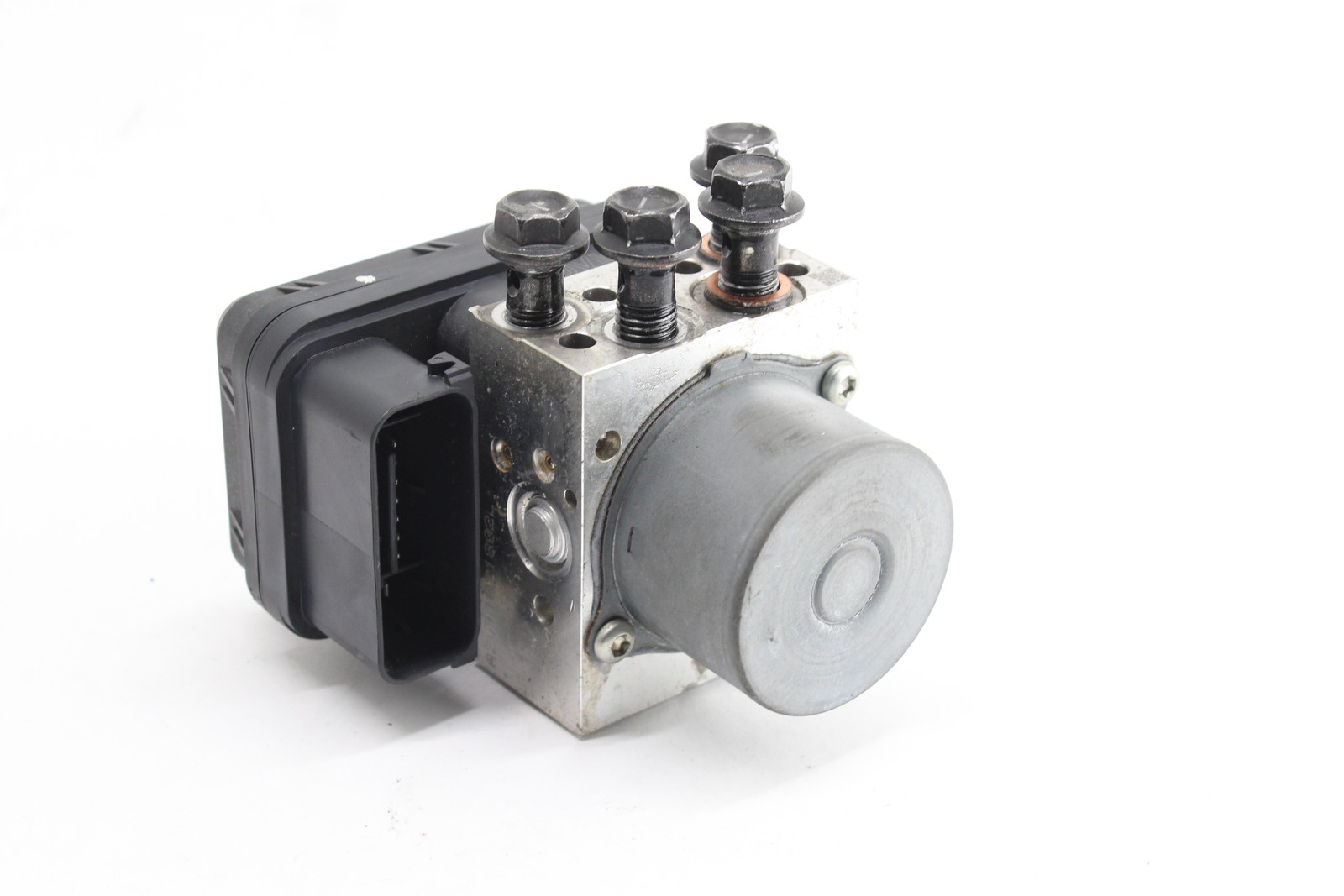 2019-2026 YAMAHA R3 MT-03 ABS PUMP HYDRAULIC CONTROL MODULE B6W-H5930-09-00