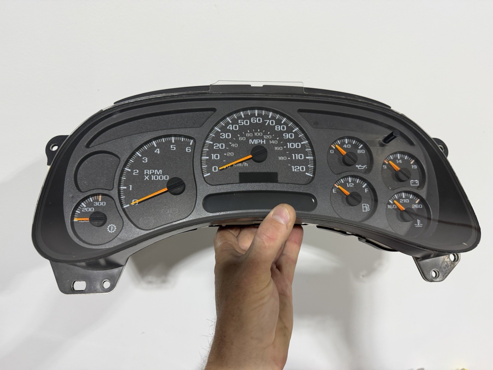 03-06 SILVERADO SIERRA ESCALADE TRANS TEMP CLUSTER SPEEDOMETER 15182147 250K 03-06 SILVERADO SIERRA ESCALADE TRANS TEMP CLUSTER SPEEDOMETER 15182147 250K