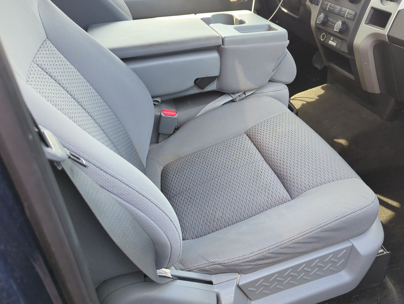 2012-2012 Ford F-150 Passenger Front Seat Oem AOIB7