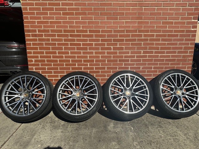 OEM ORIGINAL GENUINE PORSCHE CAYENNE RS SPYDER DESIGN 22