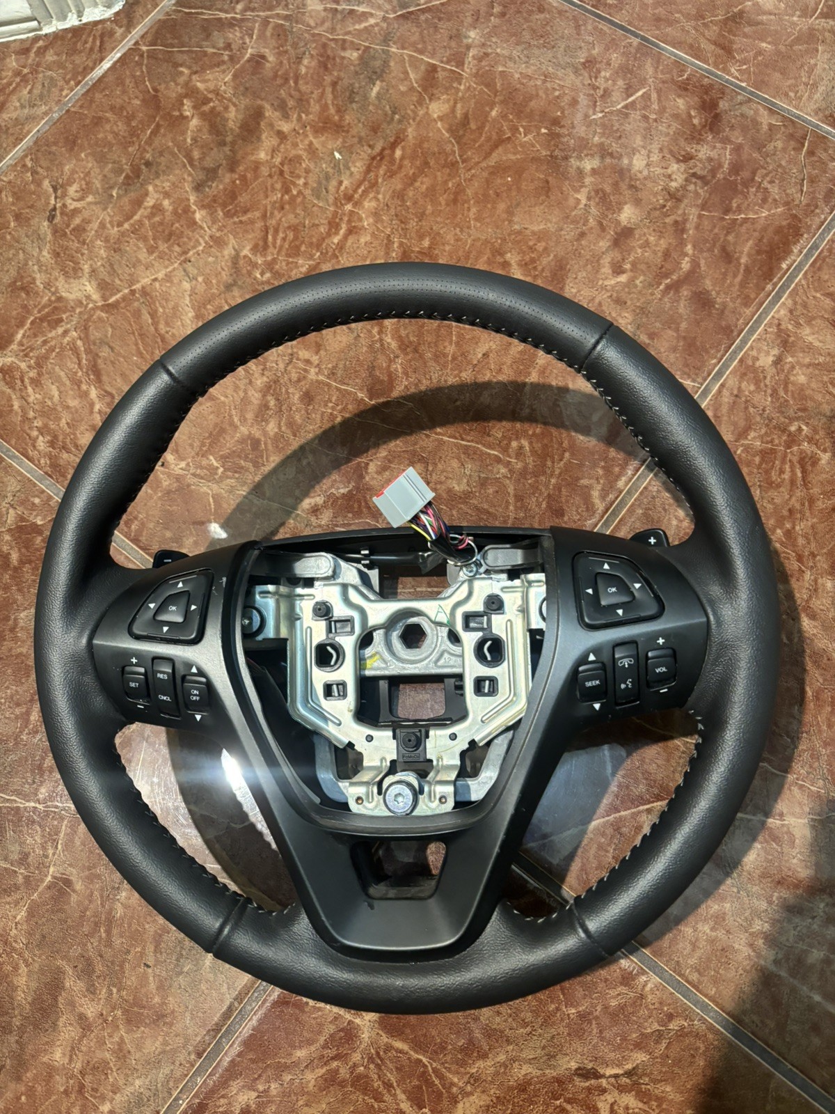 12-19 FORD FLEX LEATHER STEERING WHEEL AUDIO CRUISE CONTROL OEM with back paddle