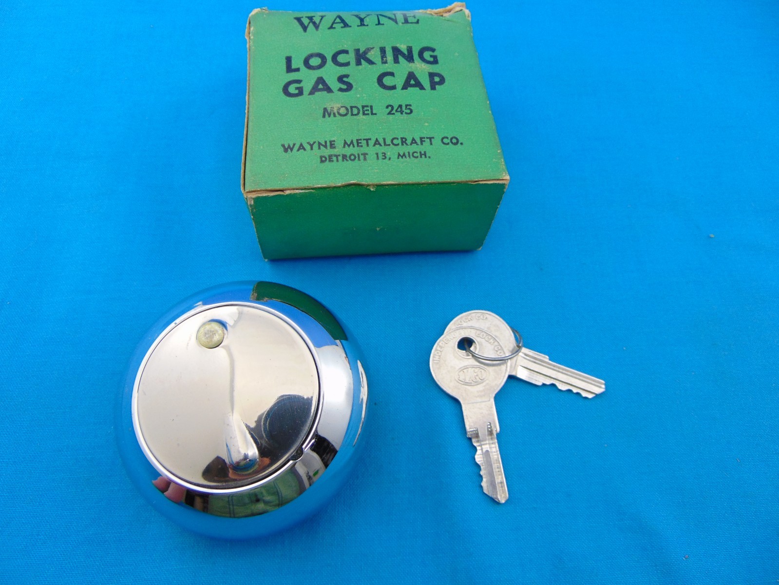 Vintage NOS Gas Locking Gas Cap 1957 1958 1959 Buick Chrysler DeSoto Dodge G-56