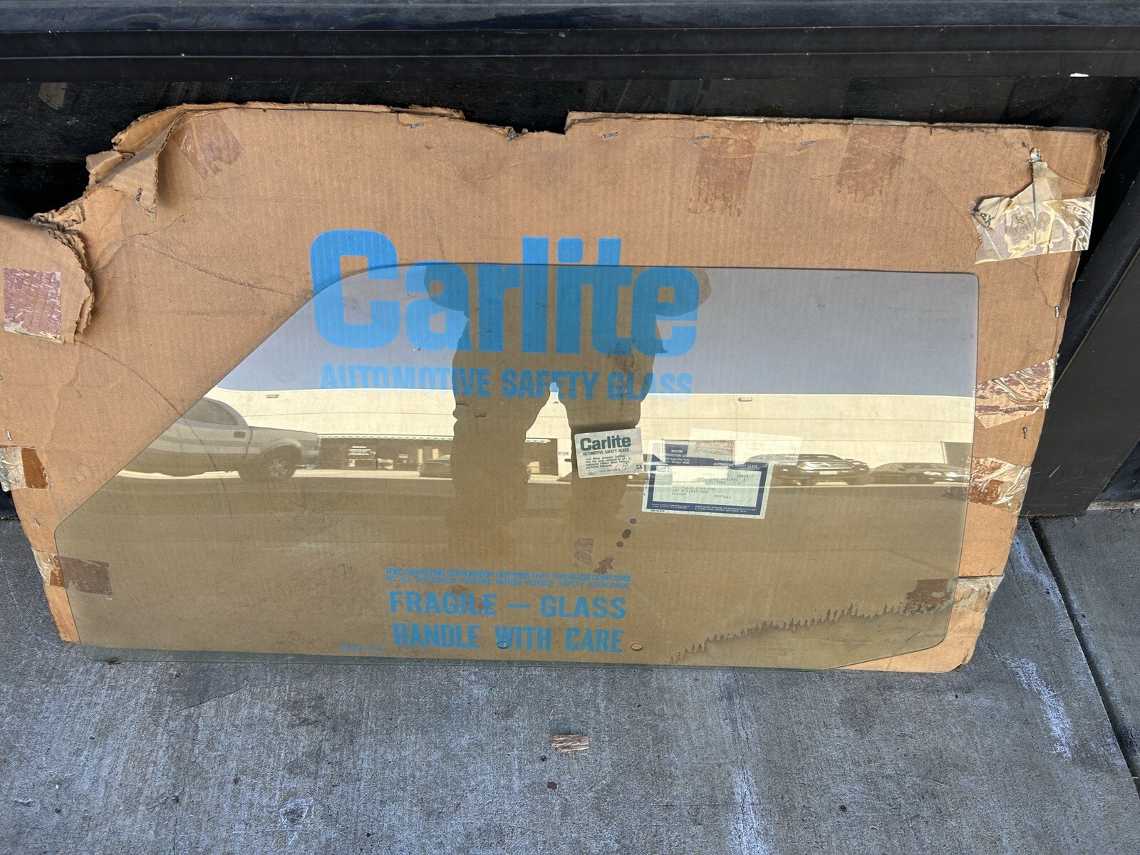 NOS 1979-82 Ford Mustang FOX BODY Front Left Driver Door Glass- Carlite D5866