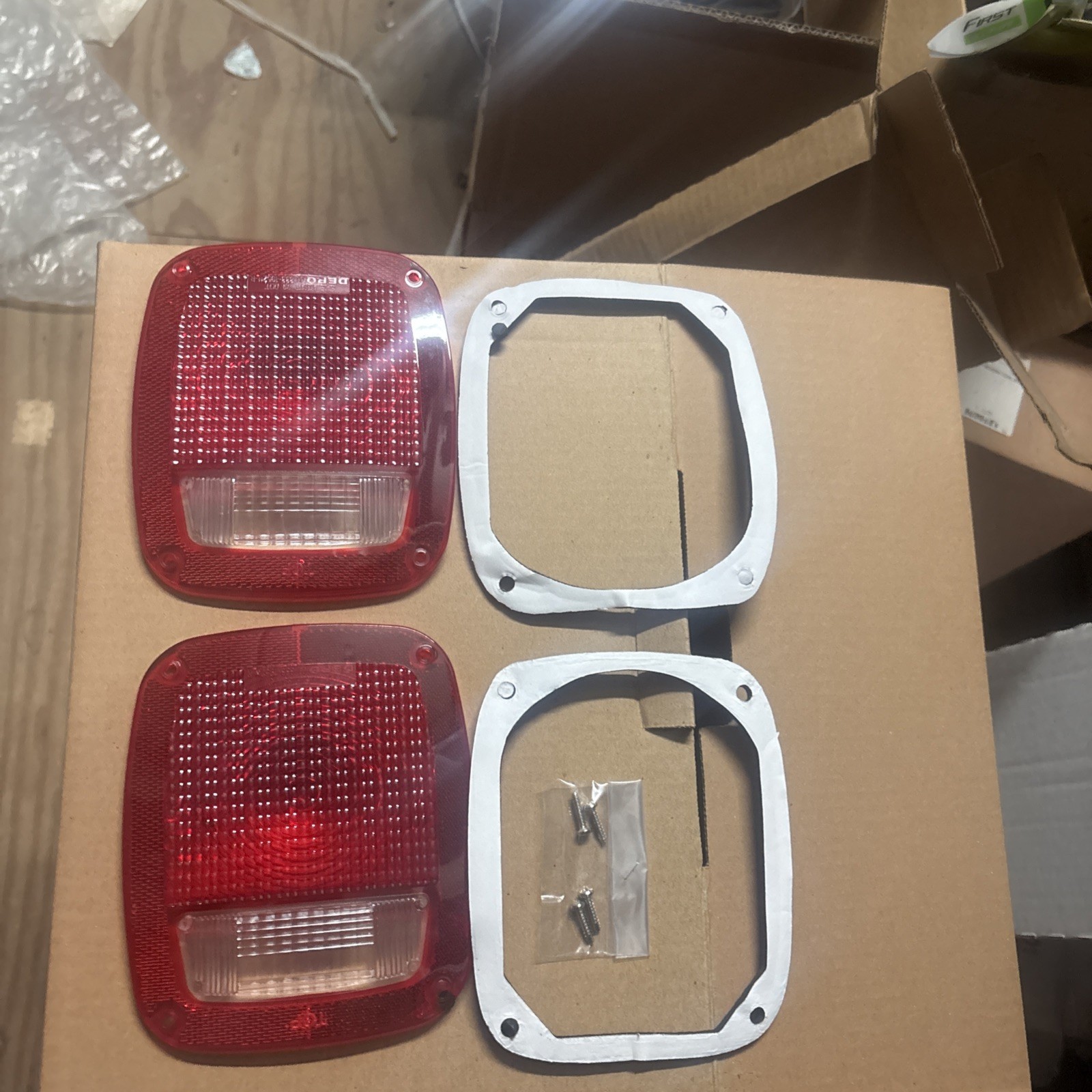 80-86 Ford F150 Taillamp Lens Stepside for FordPair With Gaskets And Screws 80-86 Ford F150 Taillamp Lens Stepside for FordPair With Gaskets And Screws