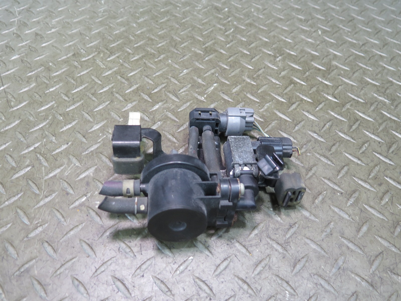 00-05 HONDA S2000 EVAP SOLENOID TWO WAY VALVE W SENSORS OEM