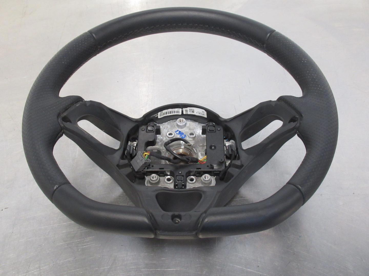 EB1392 2014 14 MCLAREN MP4 12C STEERING WHEEL
