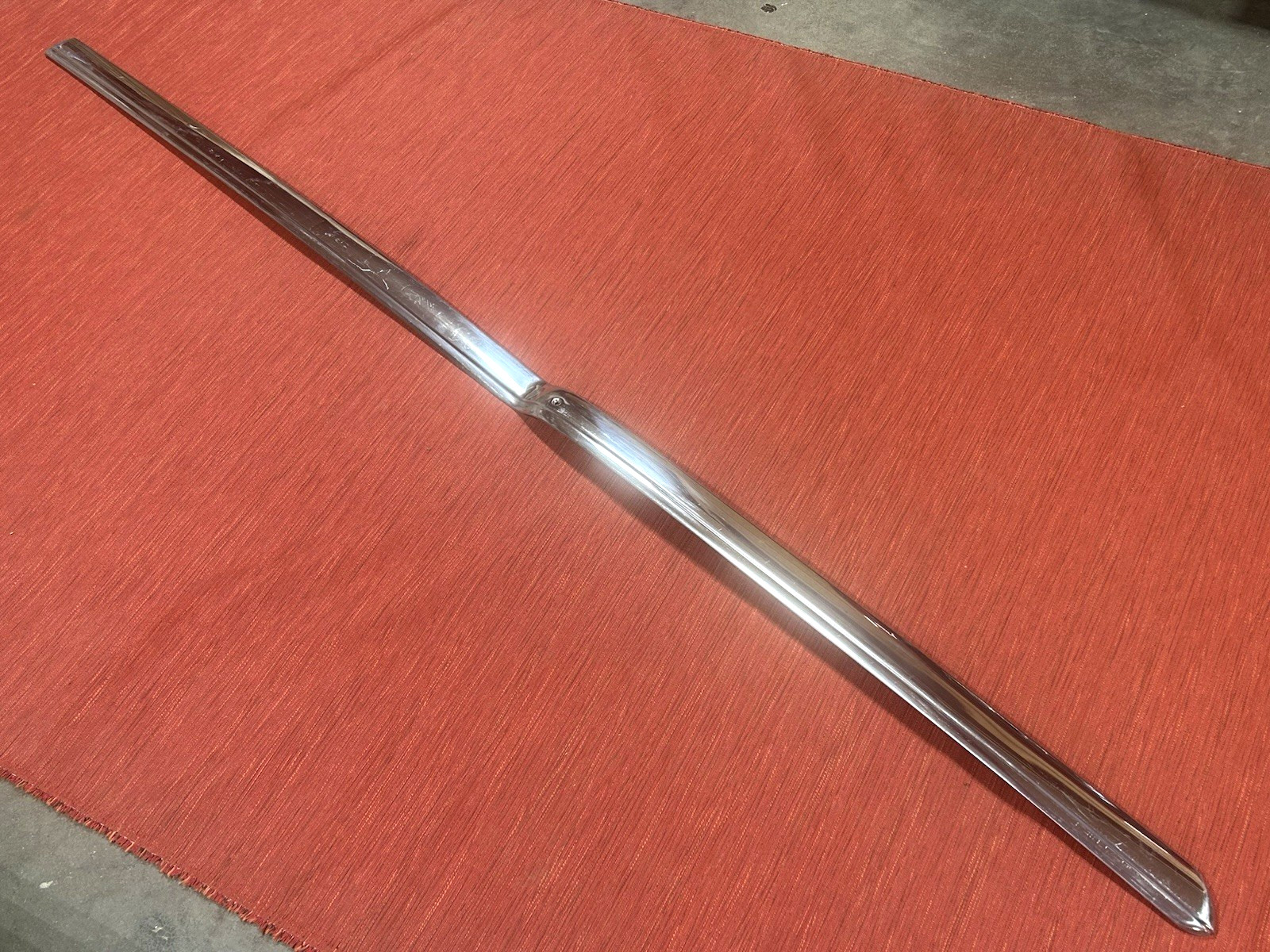 NOS 1942-1946-1947-1948 Chevrolet stainless rocker trim molding, L/H driver side NOS 1942-1946-1947-1948 Chevrolet stainless rocker trim molding, L/H driver side
