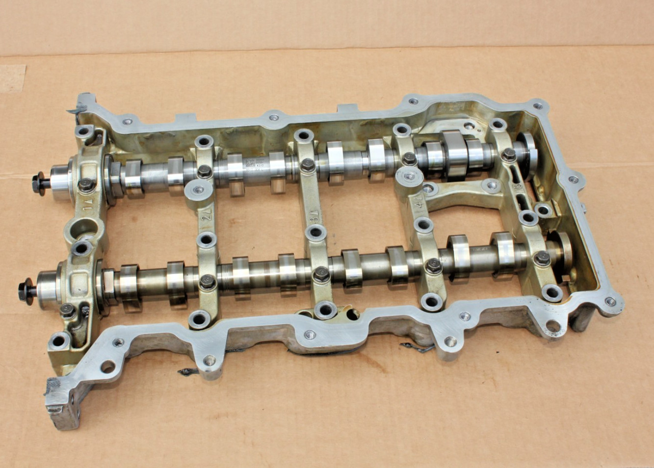 OEM cylinder head upper camshafts bracket for 2014-2018 Hyundai Tucson 2.0l G4NC