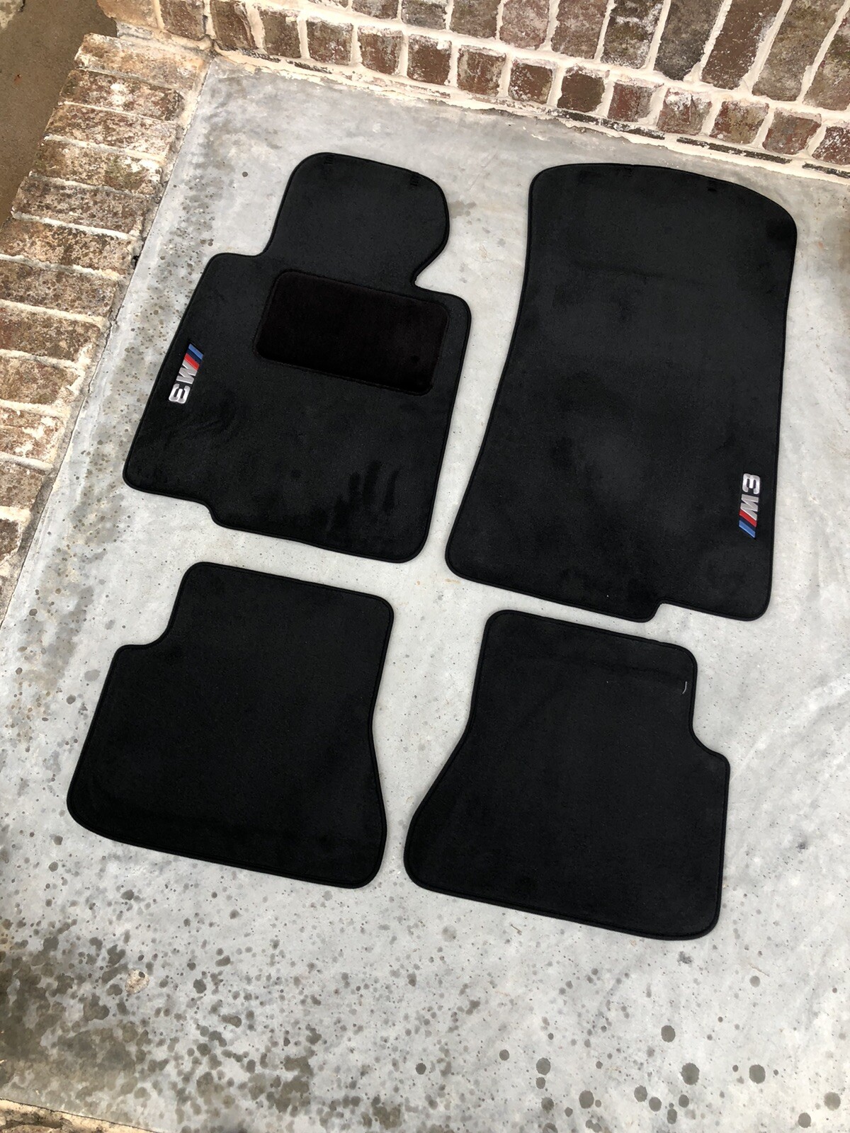 2001-2006 BMW E46 M3 Floor Mats Mat Cabrio Convertible Genuine Original OEM💯 2001-2006 BMW E46 M3 Floor Mats Mat Cabrio Convertible Genuine Original OEM💯