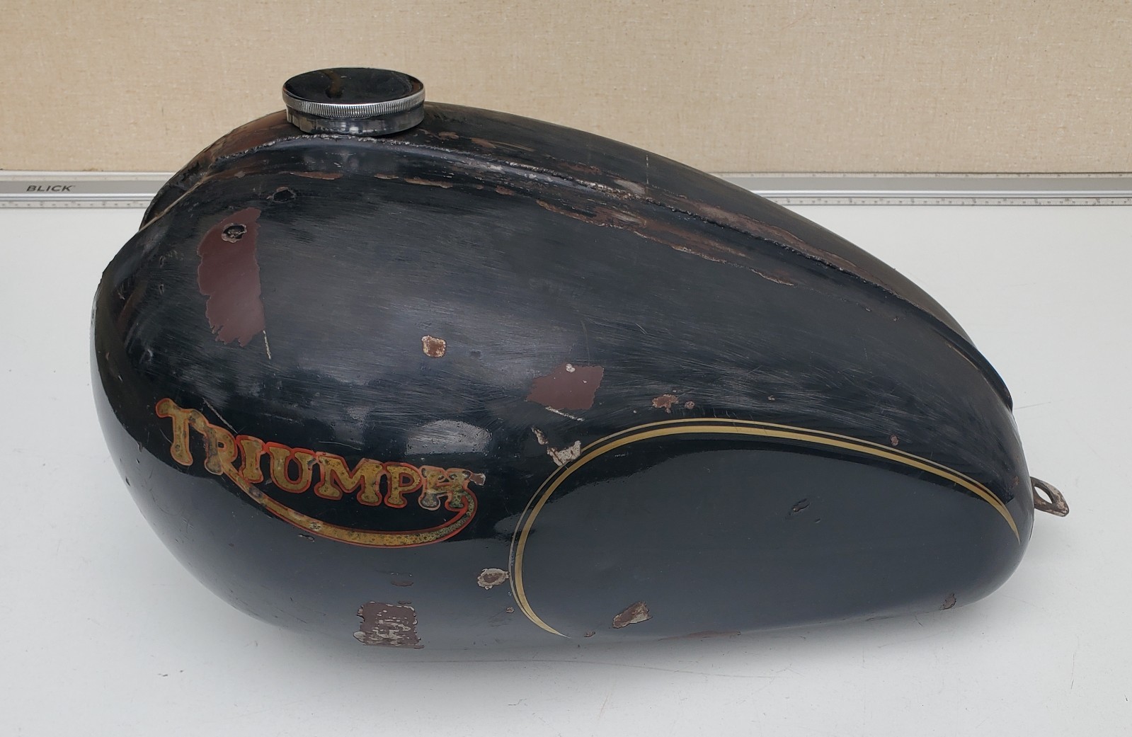 TRIUMPH 82-9759 82-9760 GAS TANK T100 T100R T100C T100S T100T 500