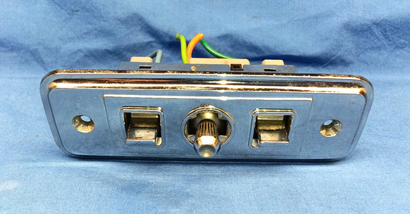Vintage 1988-1994 Cadillac Suburban Blazer 6 Way GM Power Seat Switch 20618898
