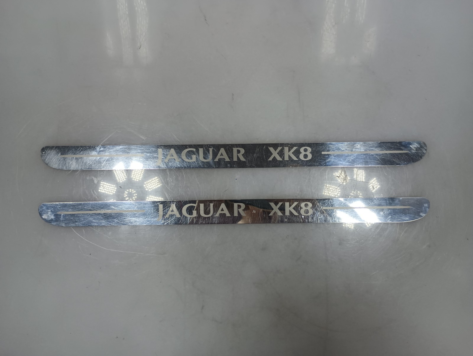 97-06 OEM JAGUAR X100 XK8 Pair Treadplate Insert \
