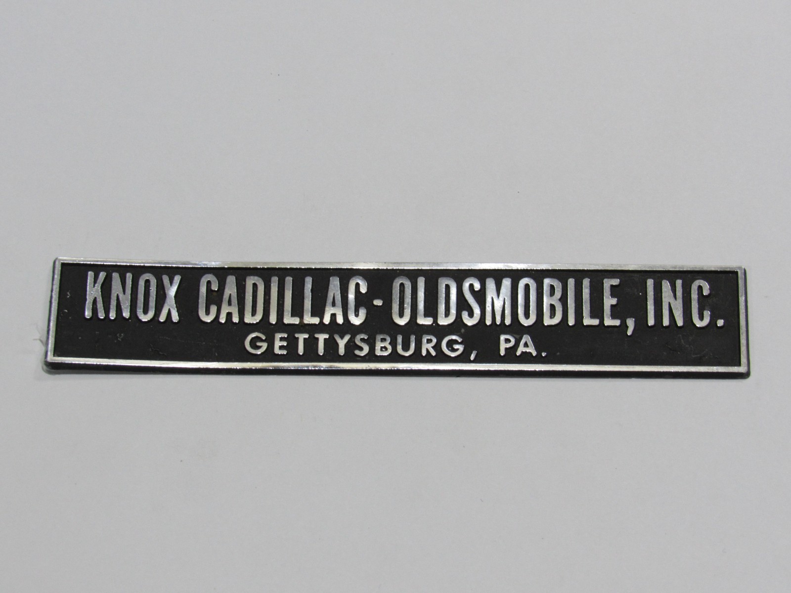 VTG Knox Cadillac-Olds Gettysburg Pennsylvania Metal Dealership Badge Emblem Tag VTG Knox Cadillac-Olds Gettysburg Pennsylvania Metal Dealership Badge Emblem Tag
