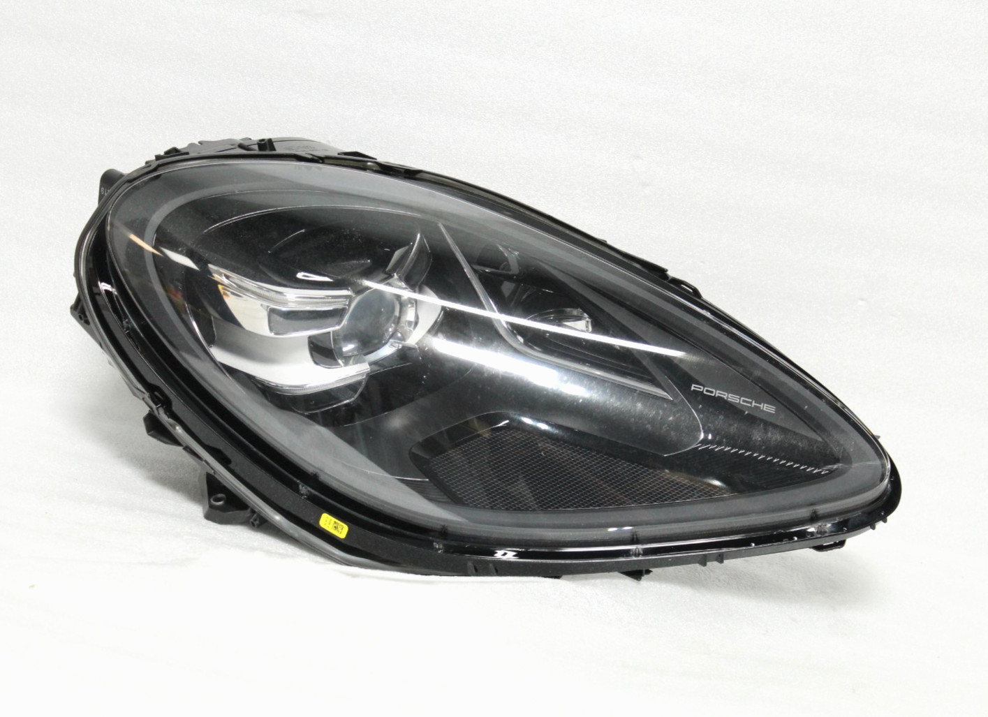 2019-2021 Porsche Macan Right RH Adaptive Chrome LED PDLS Headlight OEM