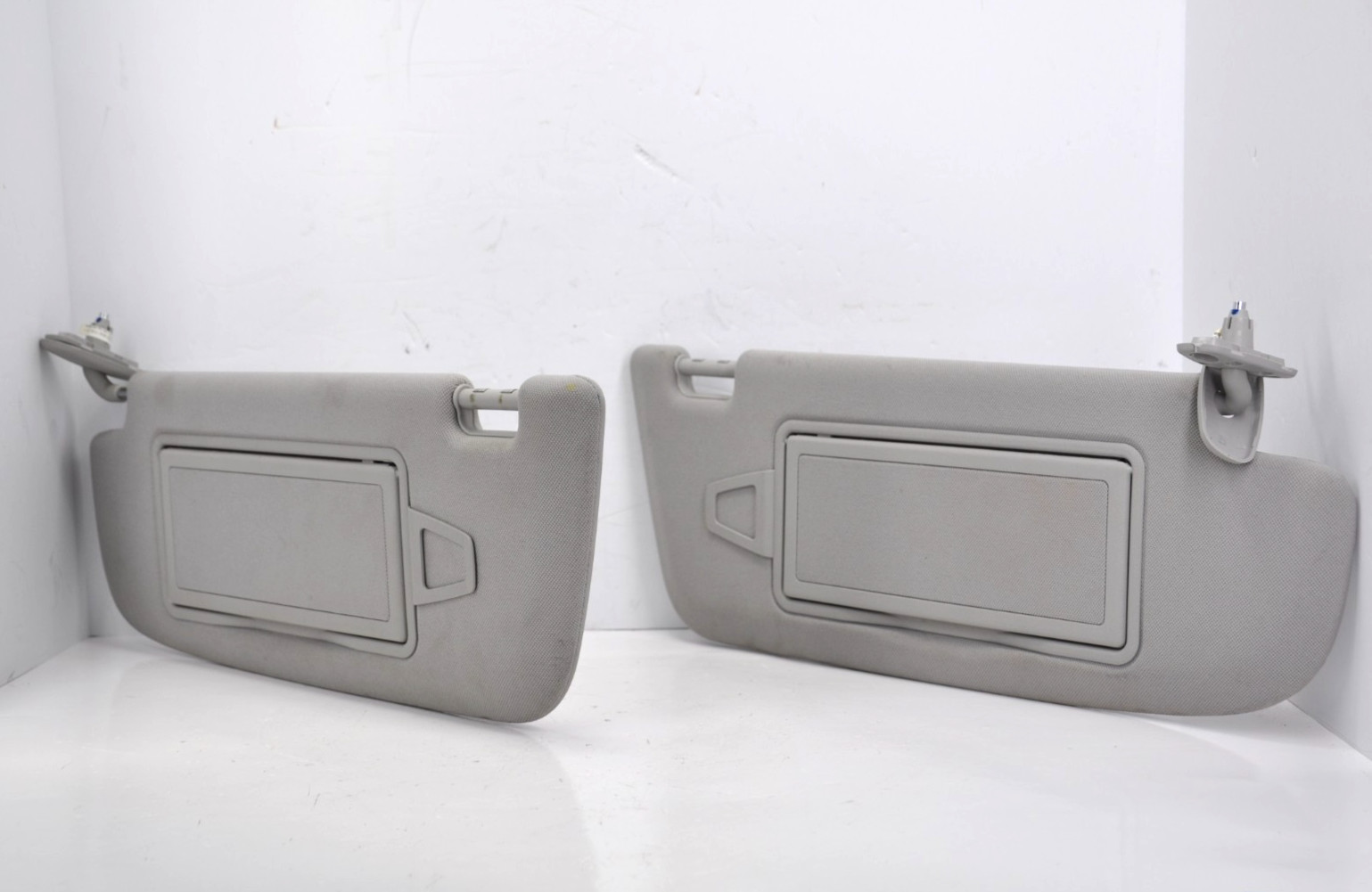 🚘▶️ 2007 - 2014 Mercedes W221 S550 CL550 LH RH Sun Visor Shade Sun Visor GRAY