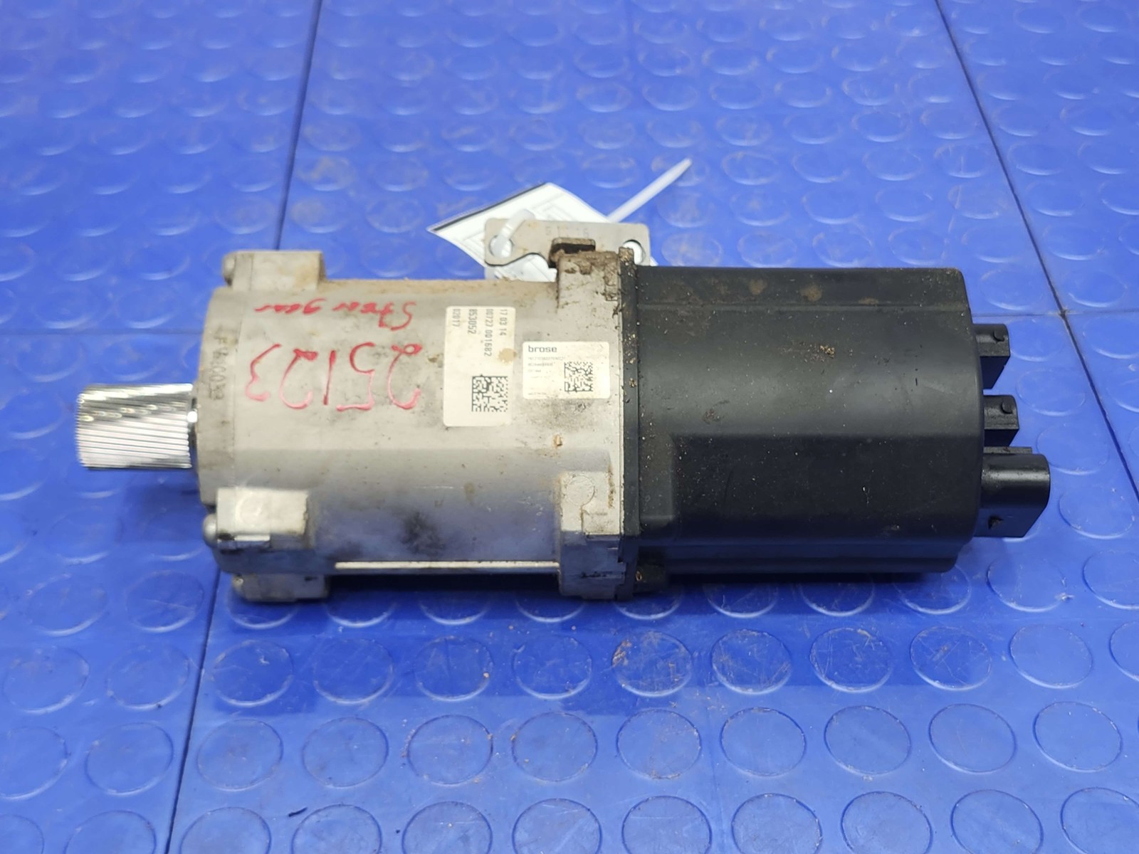 15-18 Mercedes-Benz C300 W205 RWD Electric Power Steering Motor OEM 2054608700