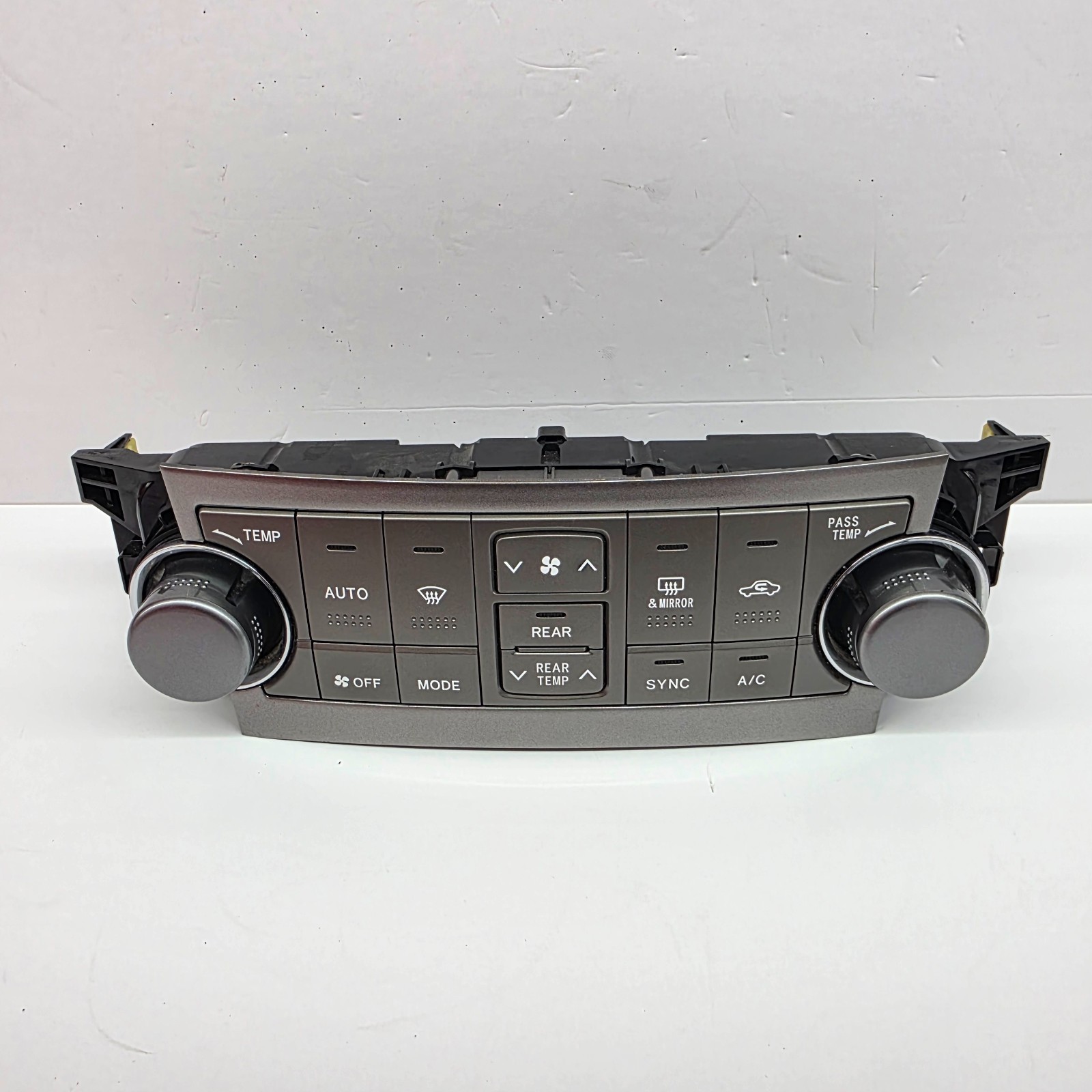 2011-2013 TOYOTA HIGHLANDER Front Heater Climate Temperature Control A/C OEM